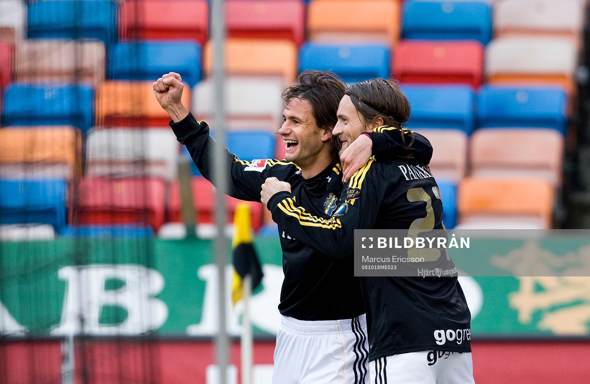 Iván Óbolo, och Mats Rubarth, AIK, jubel