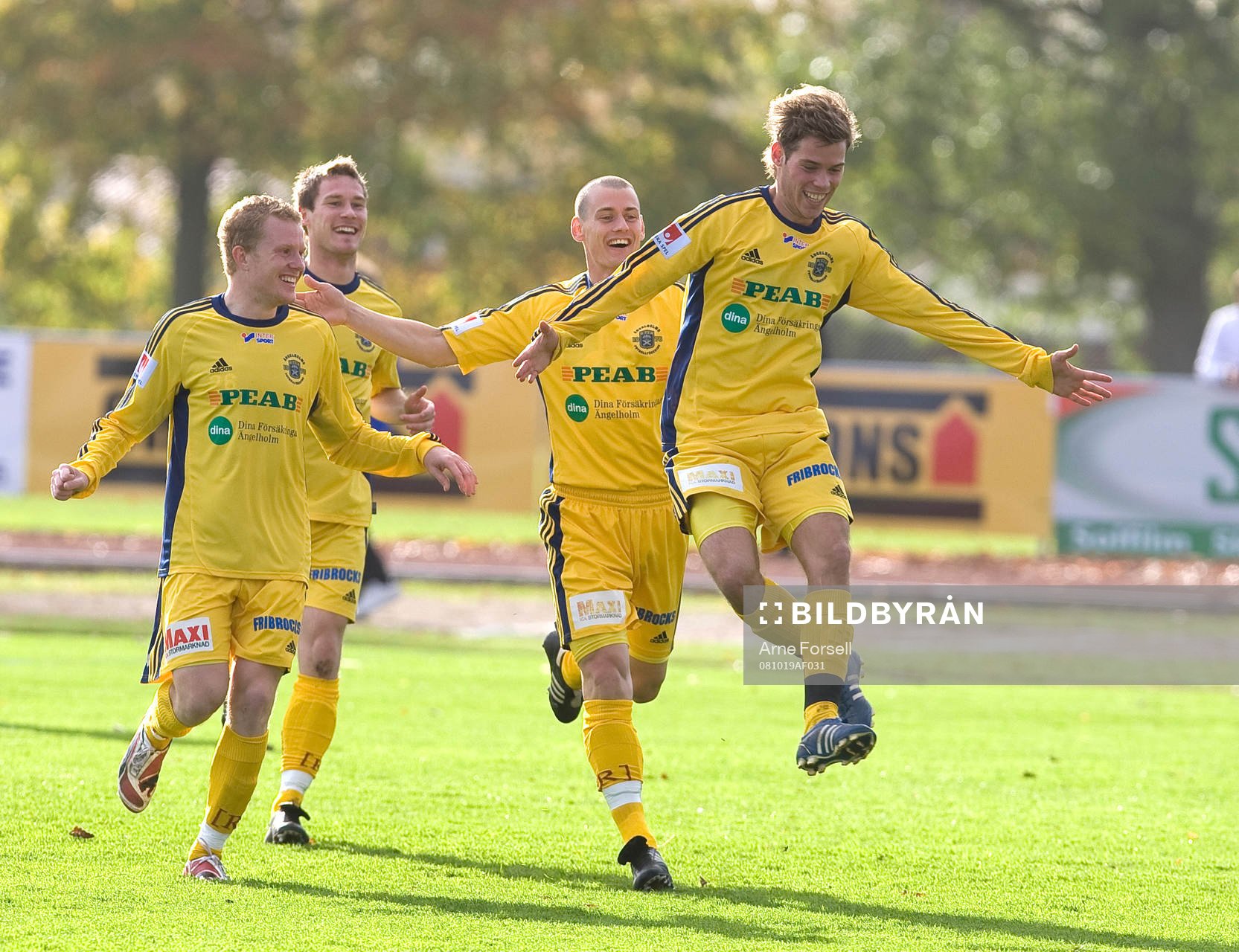  Emil Salomonsson jubel efter mål. Tre stycken tillverkade han mot Jönköping