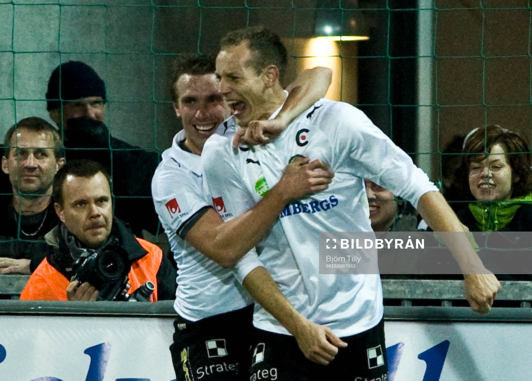 Fredrik Nordback och Kim Olsen, Örebro, jubel