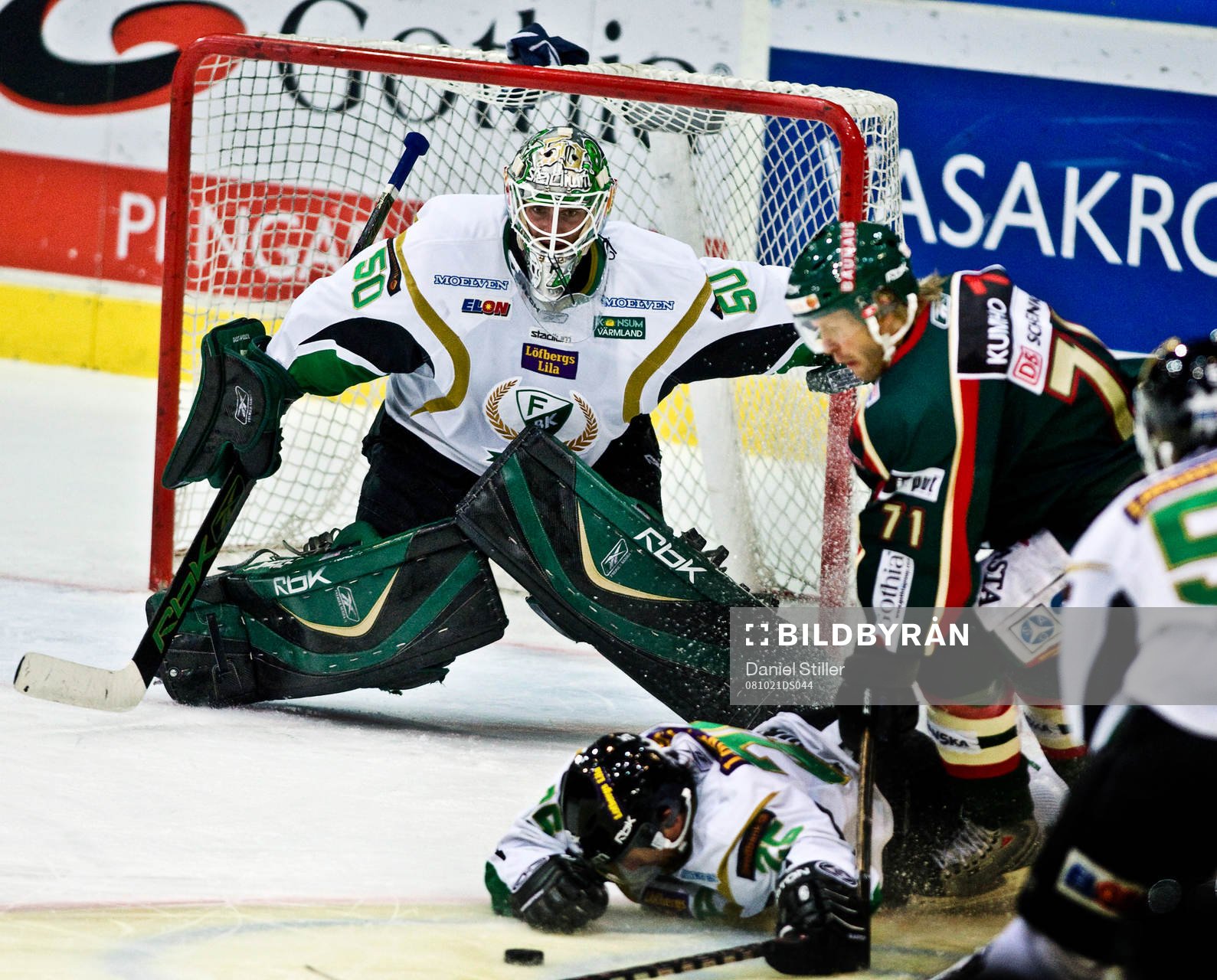 Jonas Gustavsson,  målvakt, Färjestad. Tomi Kallio,