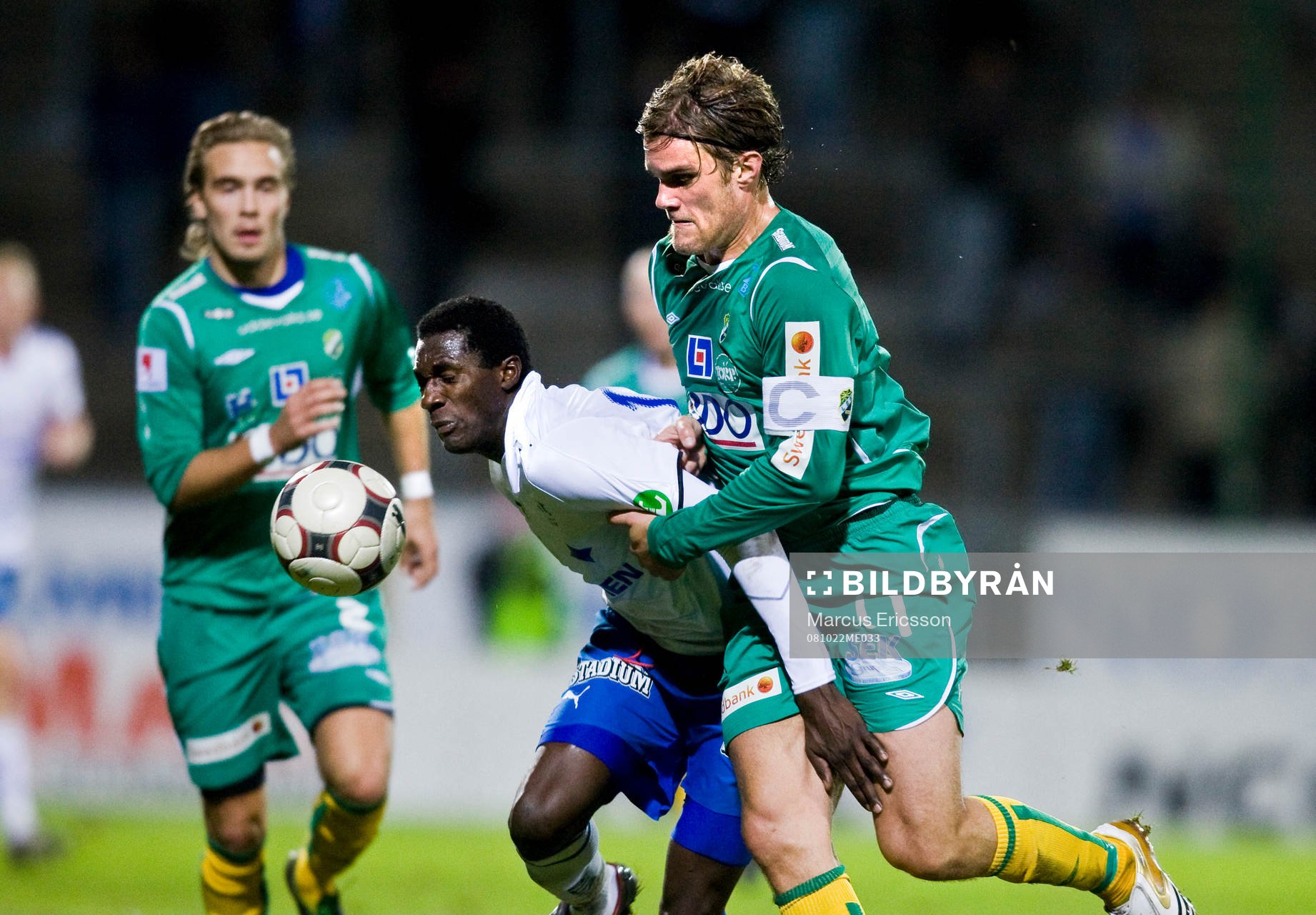 Russell Mwafulirwa, Norrköping, blir tilltryckt av David