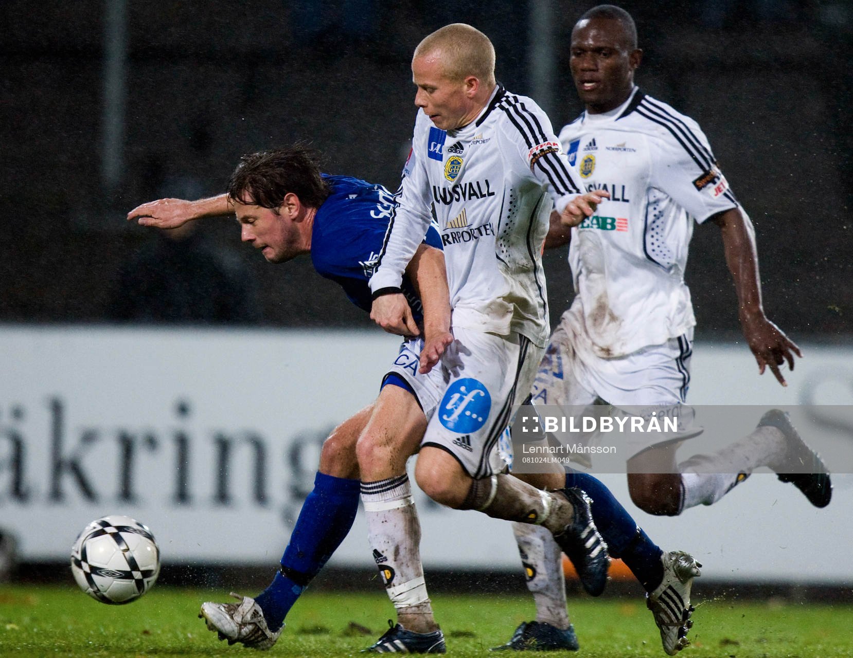 Sebastian Johansson före Tobian Eriksson och Robert Mambo