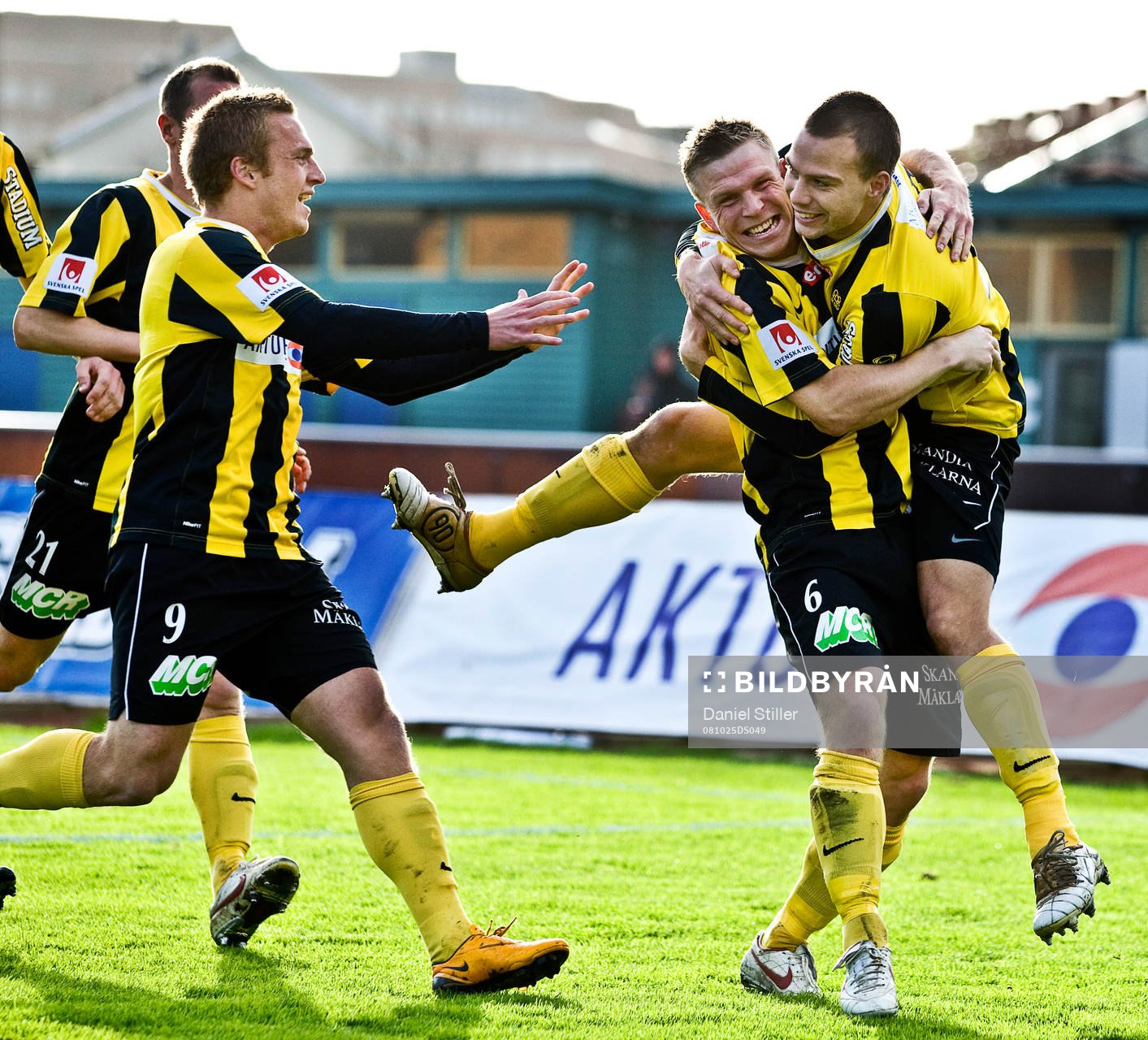 Daniel Forsell gör 1-0 till Häcken. Jubel, glädje