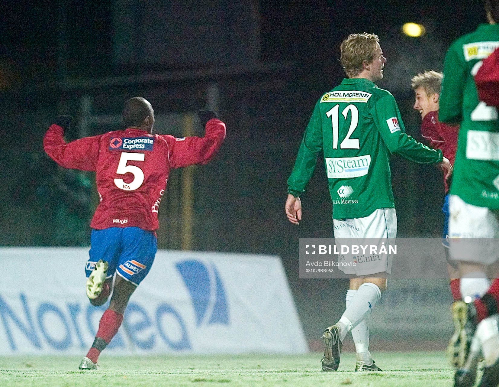  Jabu Mahlangu, jubel, Öster