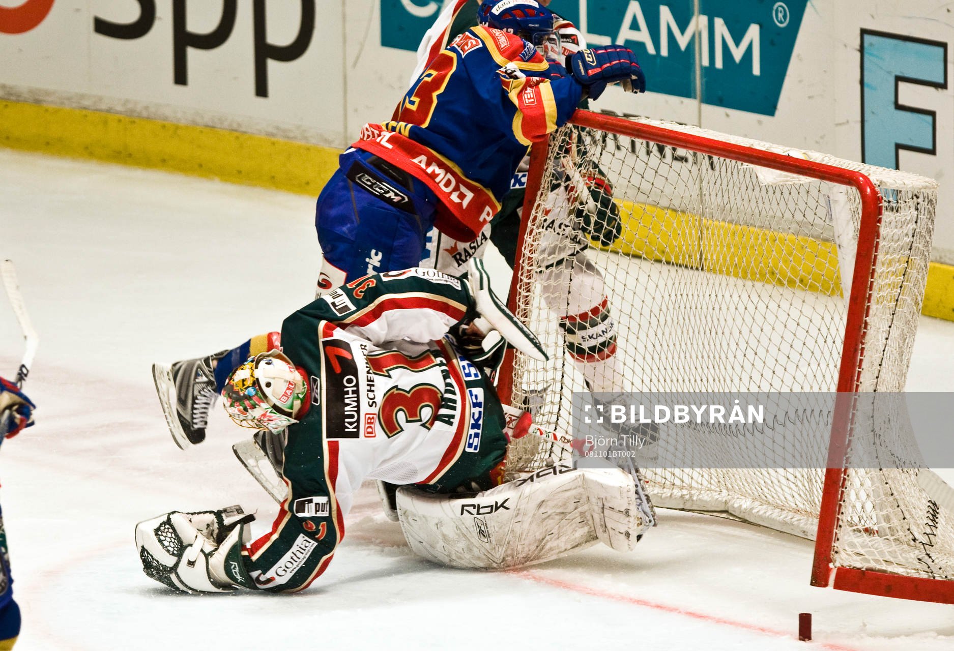 Robin Frigren, Djurgården och Ari Ahonen, målvakt,