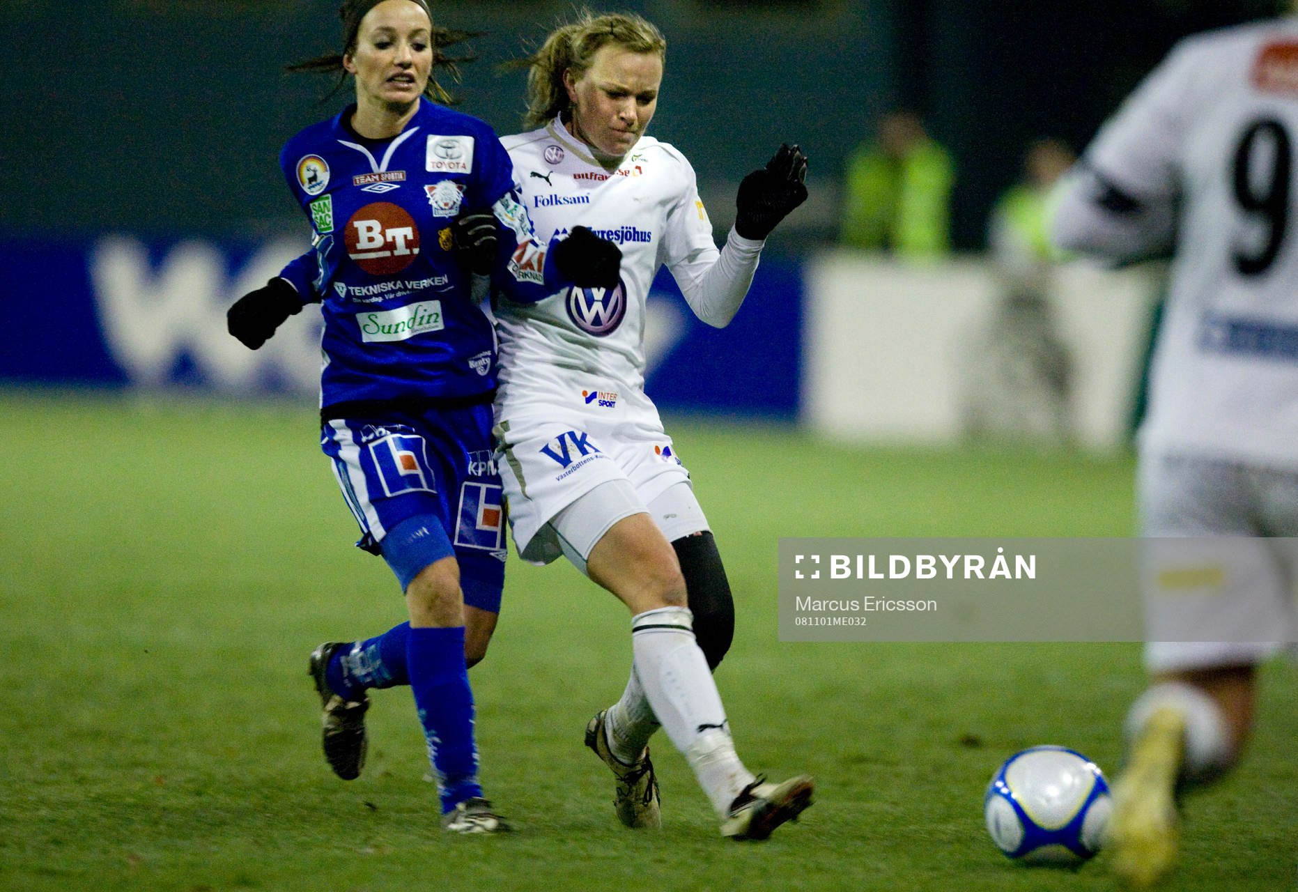 Johanna Frisk, Umeå och Kosovare Asllani, Linköping