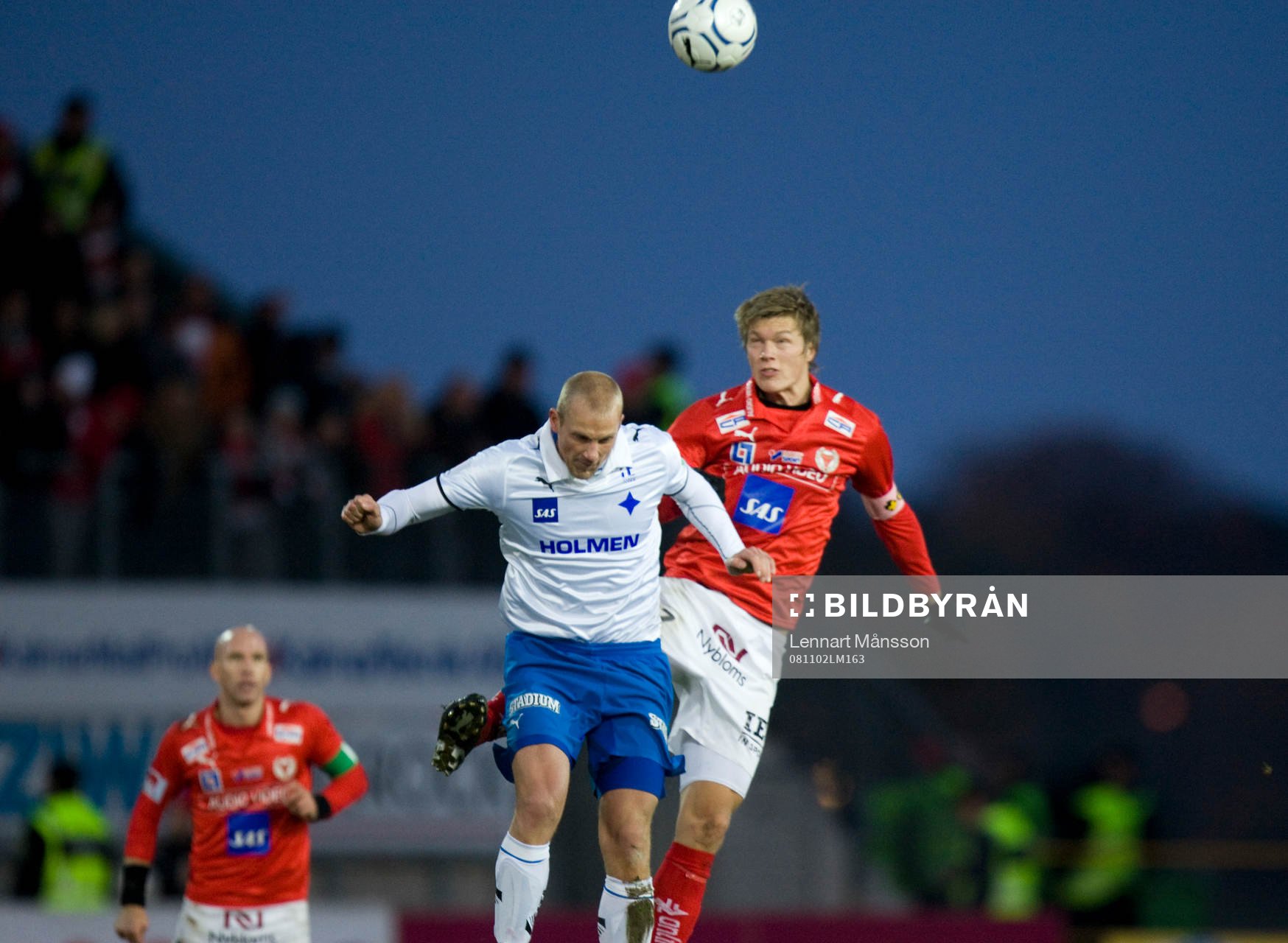 Viktor Elm högre än Thomas Magnusson. Nickduell