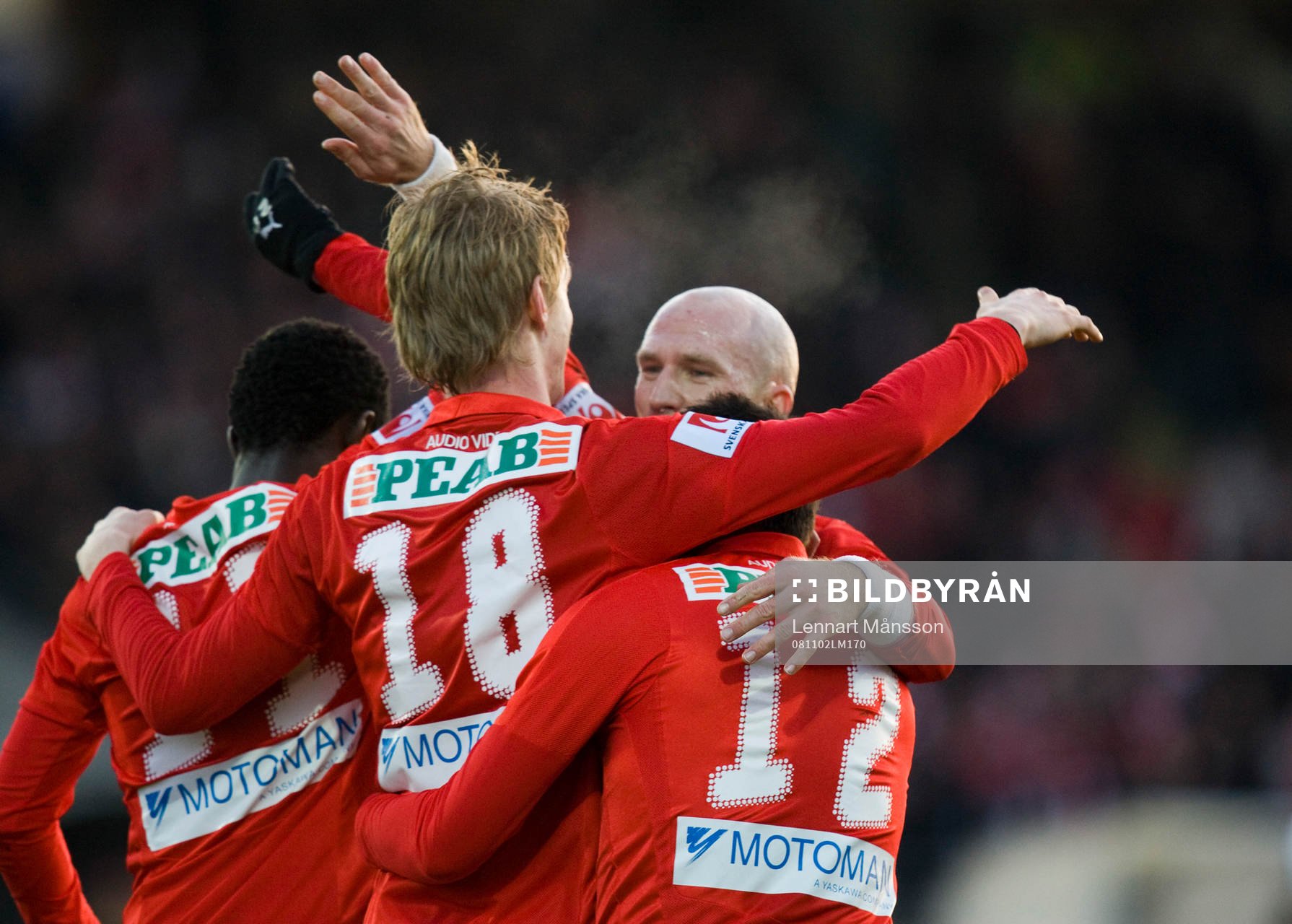 1-0, Rasmus Elm, som tackar passningsläggaren Henrik