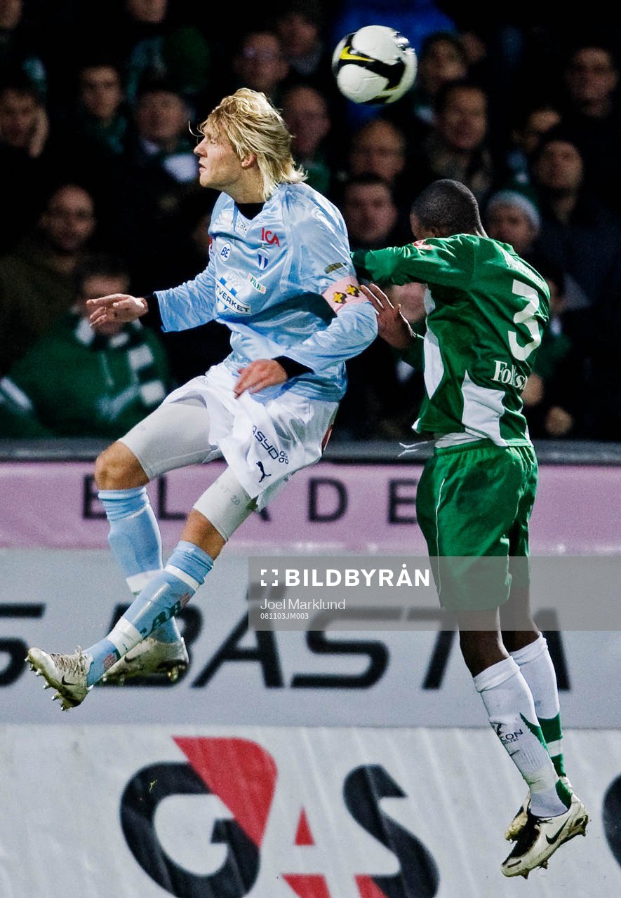 Ola Toivonen, Malmö, vinner en nickduell mot José