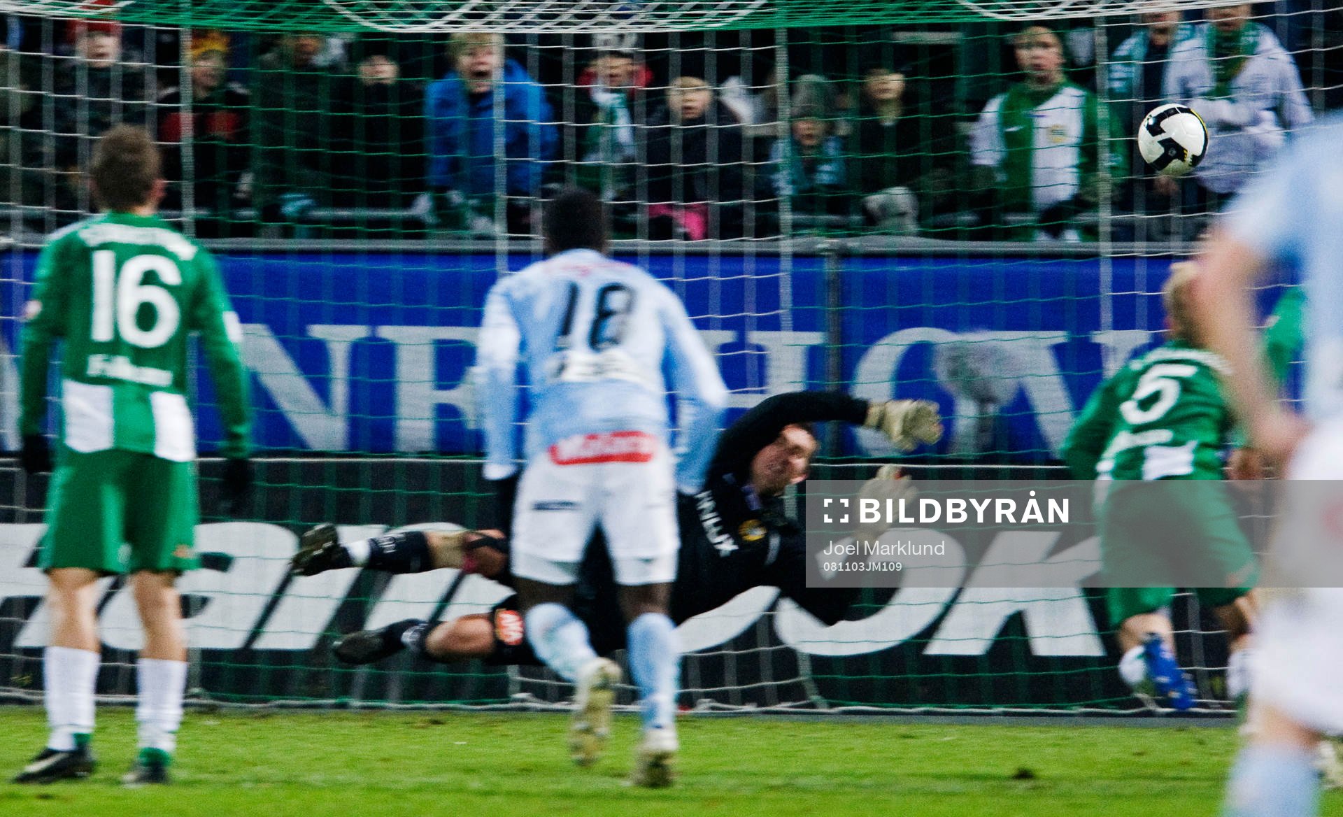 Kristoffer Björklund, målvakt, Hammarby, är chanslös