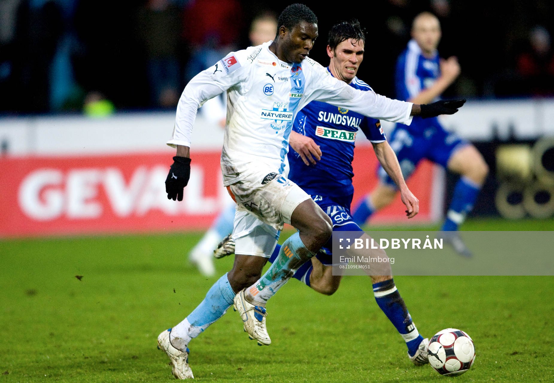 Här rycker Edward Ofere, Malmö ifrån och gör 3-0