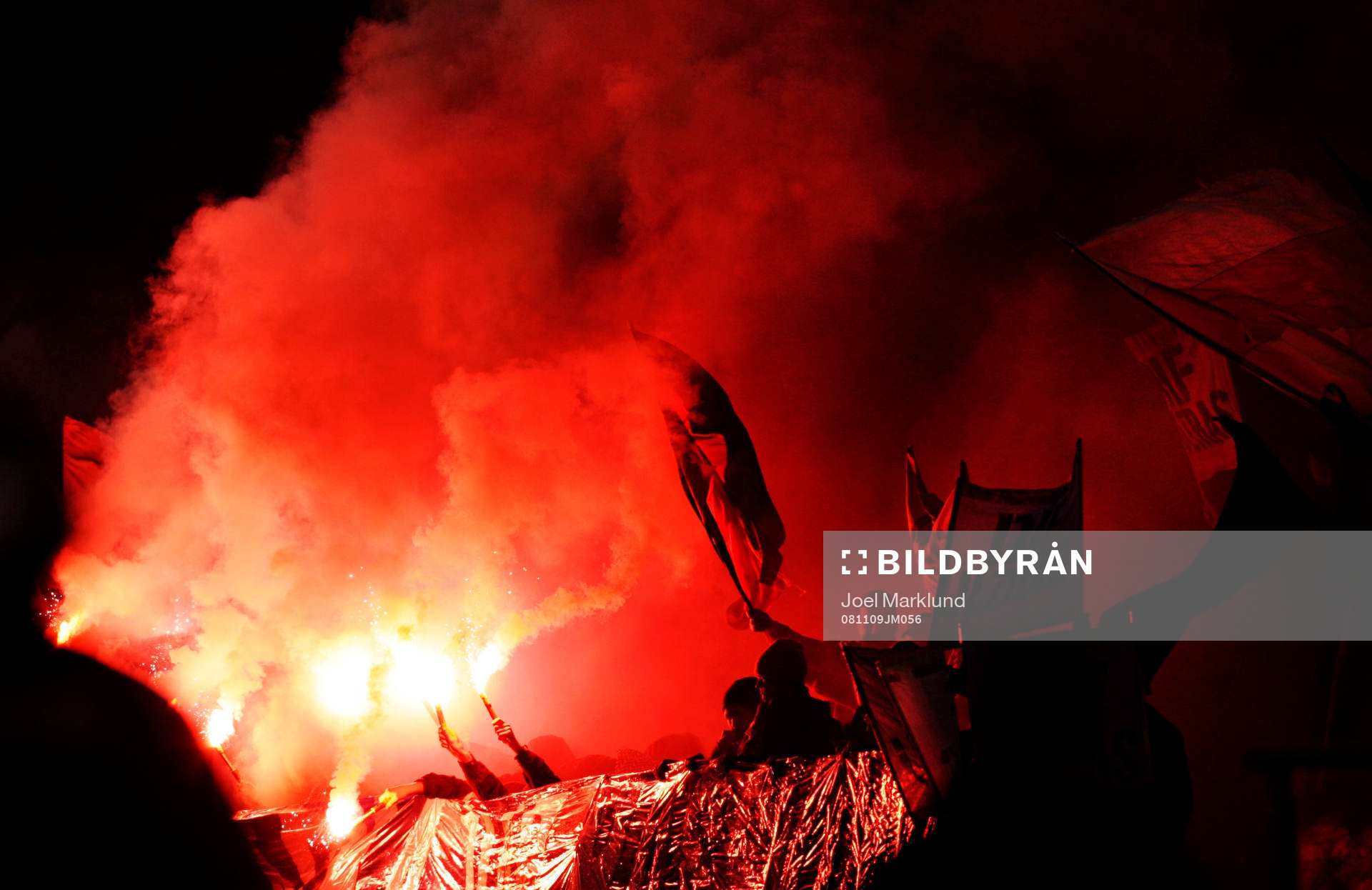 Bengaleldar i djurgårdsklacken. Tifo, bengalisk eld