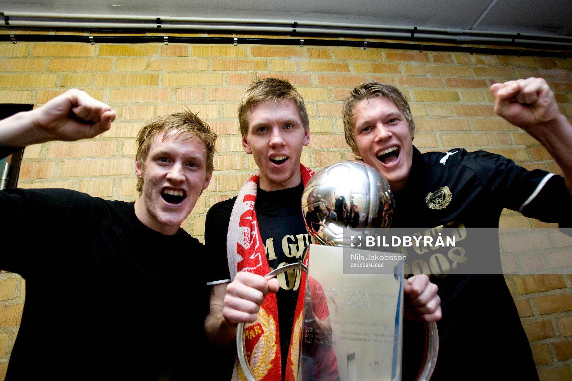 Tre bröder med pokalen, SM-Guld, Rasmus Elm, David Elm,