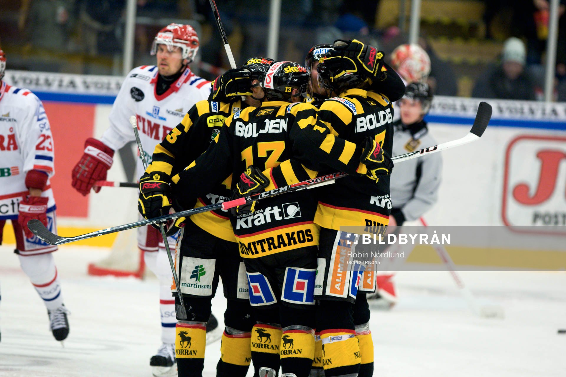 Niko Dimitriakos, Skellefteå gör 2-2 (jubel)