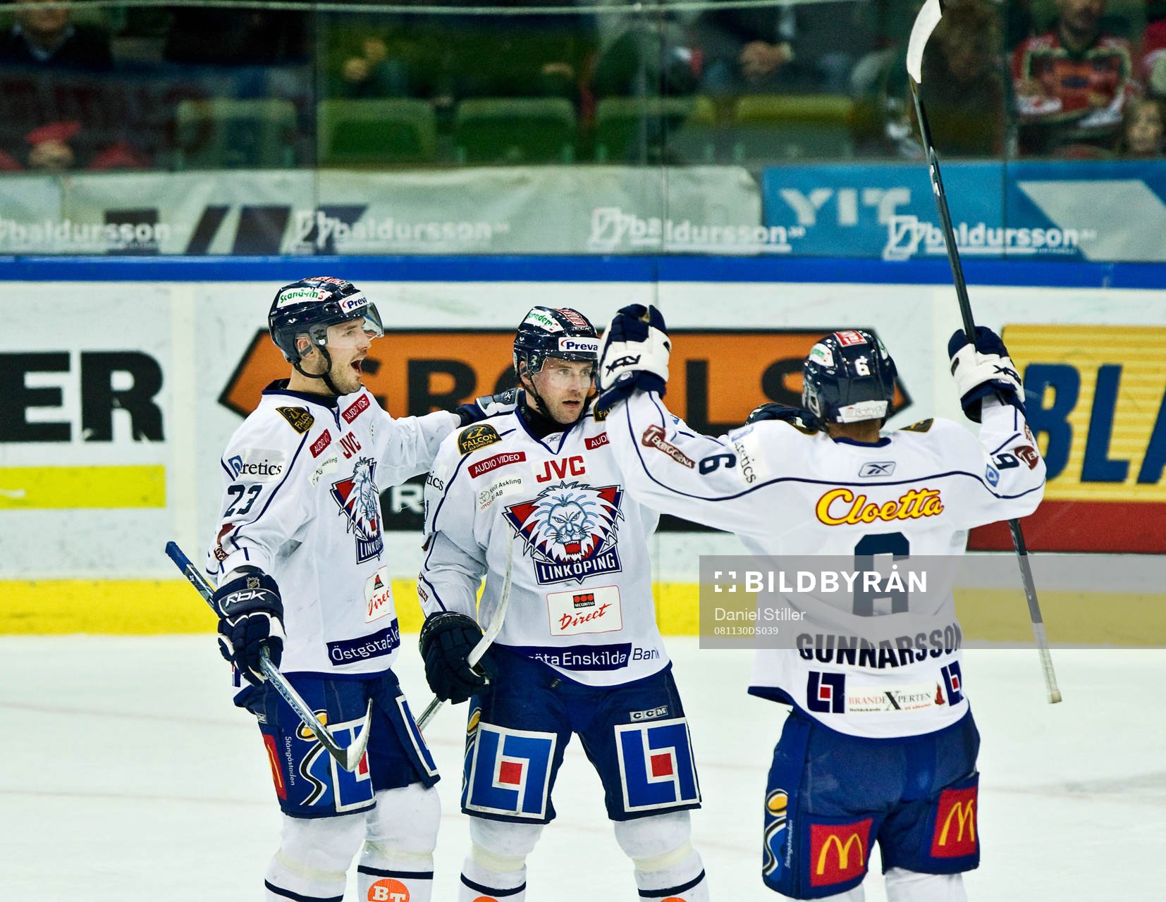 Jan Hlavac, gör 3-0 till Linköping. Carl Gunnarsson,