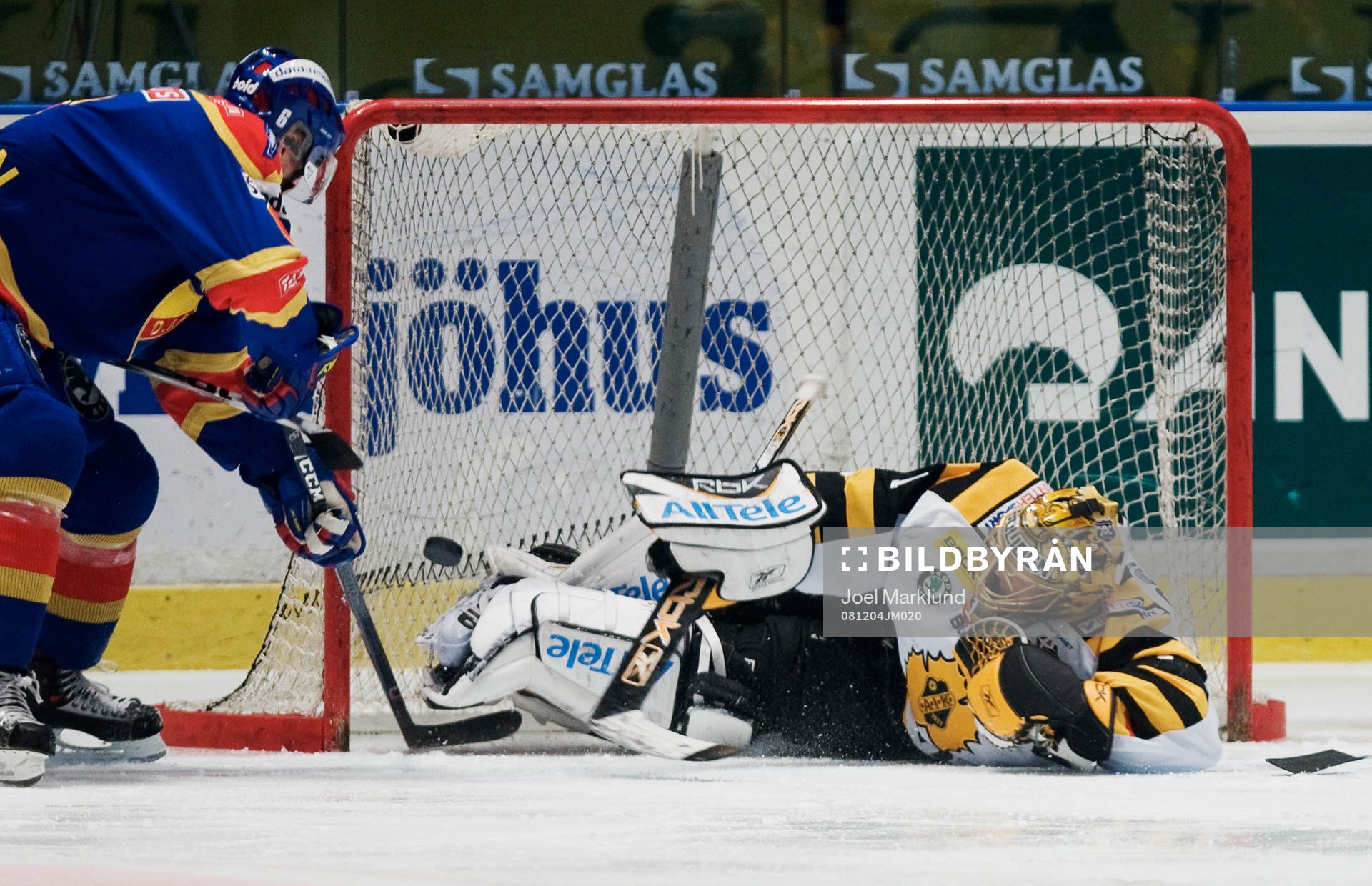 Andreas Hadelöv, målvakt, Skellefteå, räddar ett skott