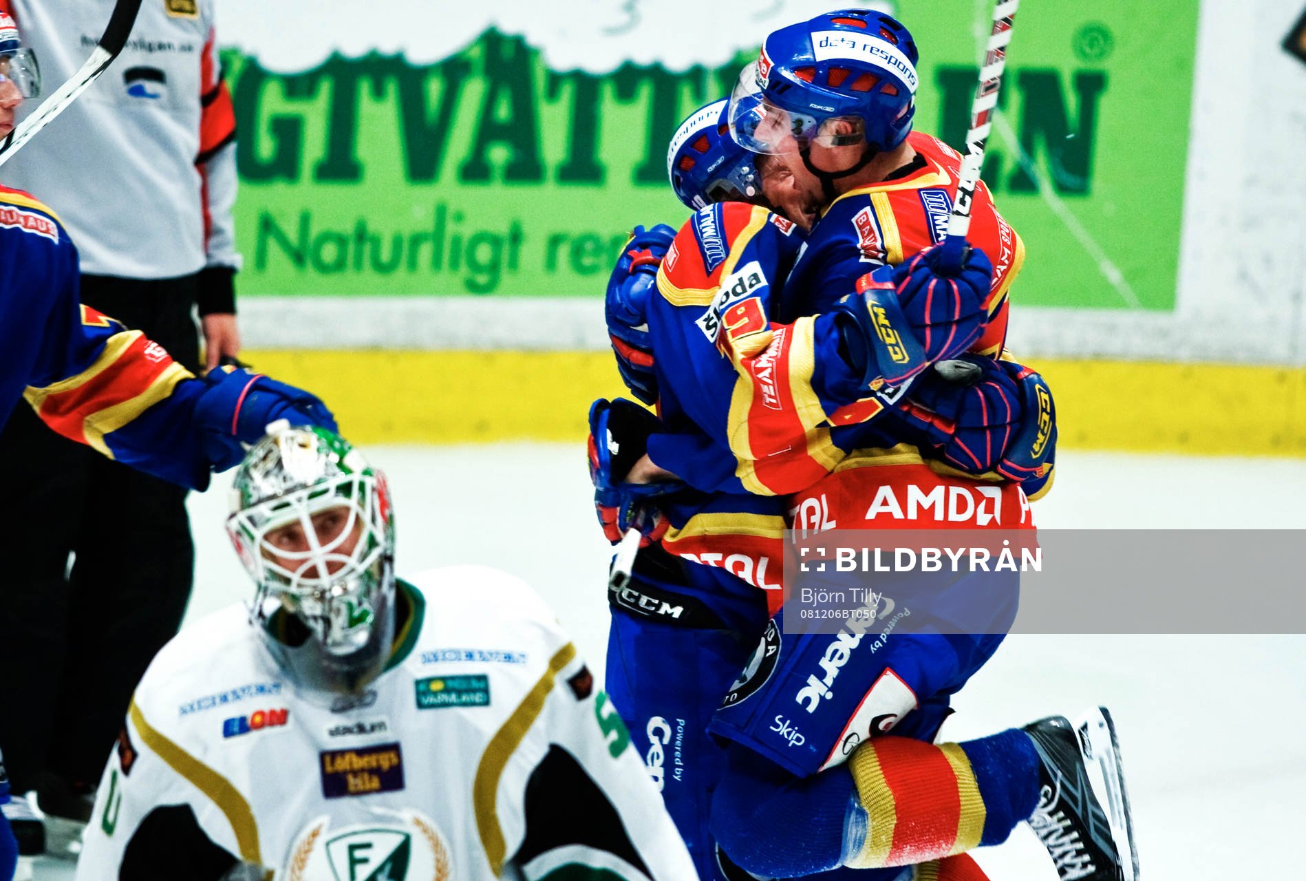 Jimmie Ölvestad, och segerskytten Mikael Ahlen, Djurgården