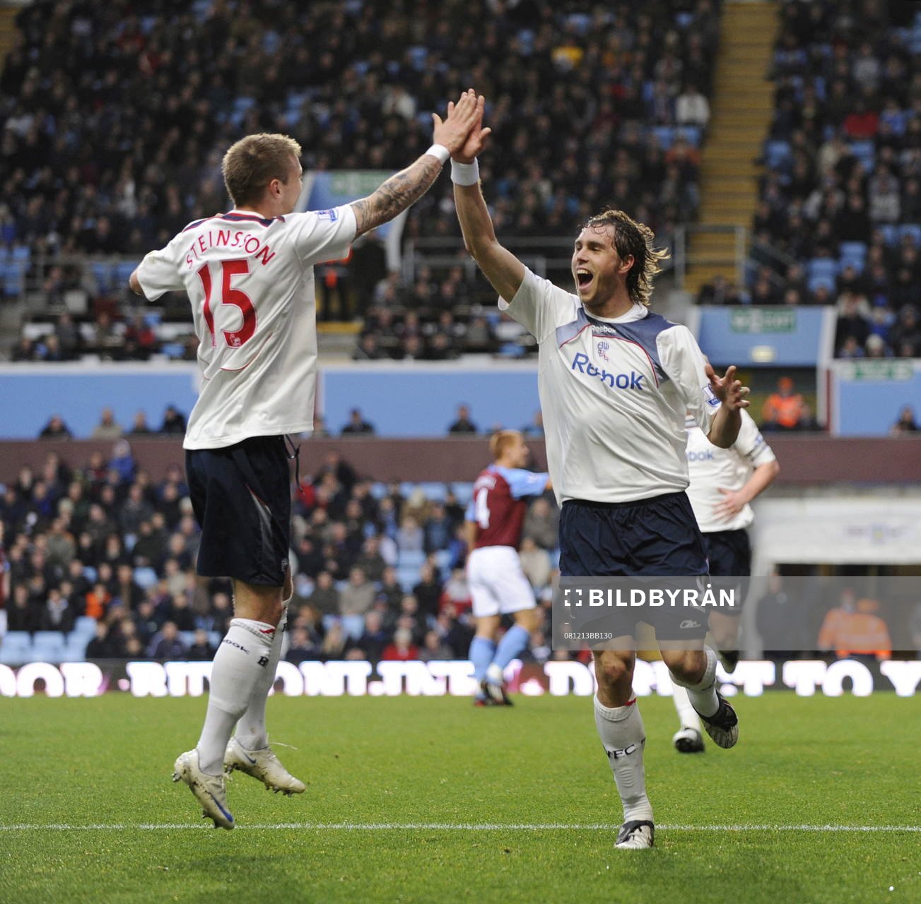 Johan Elmander och Gretar Rafn Steinsson, Bolton, glädje,