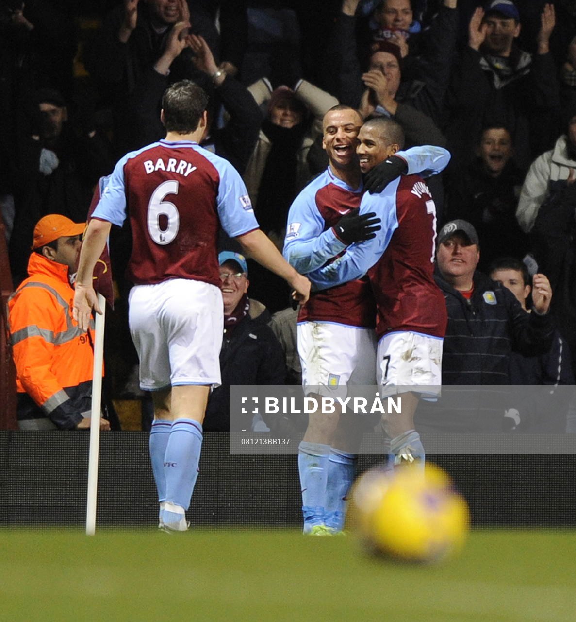 Ashley Young och Gabriel Agbonlahor, Aston Villa, glädje,