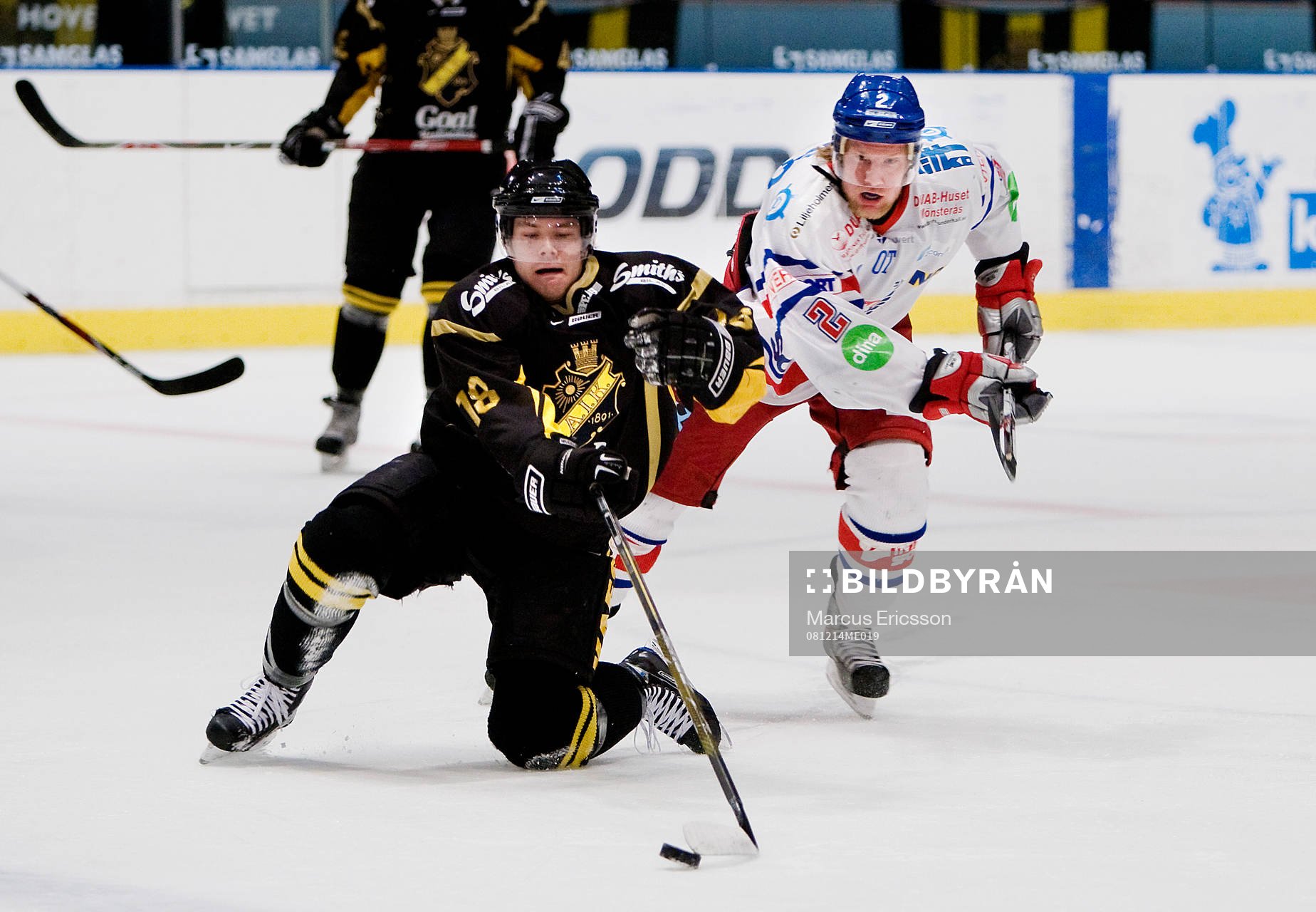 Patrik Bergström, AIK dras omkull av Richard Gynge,