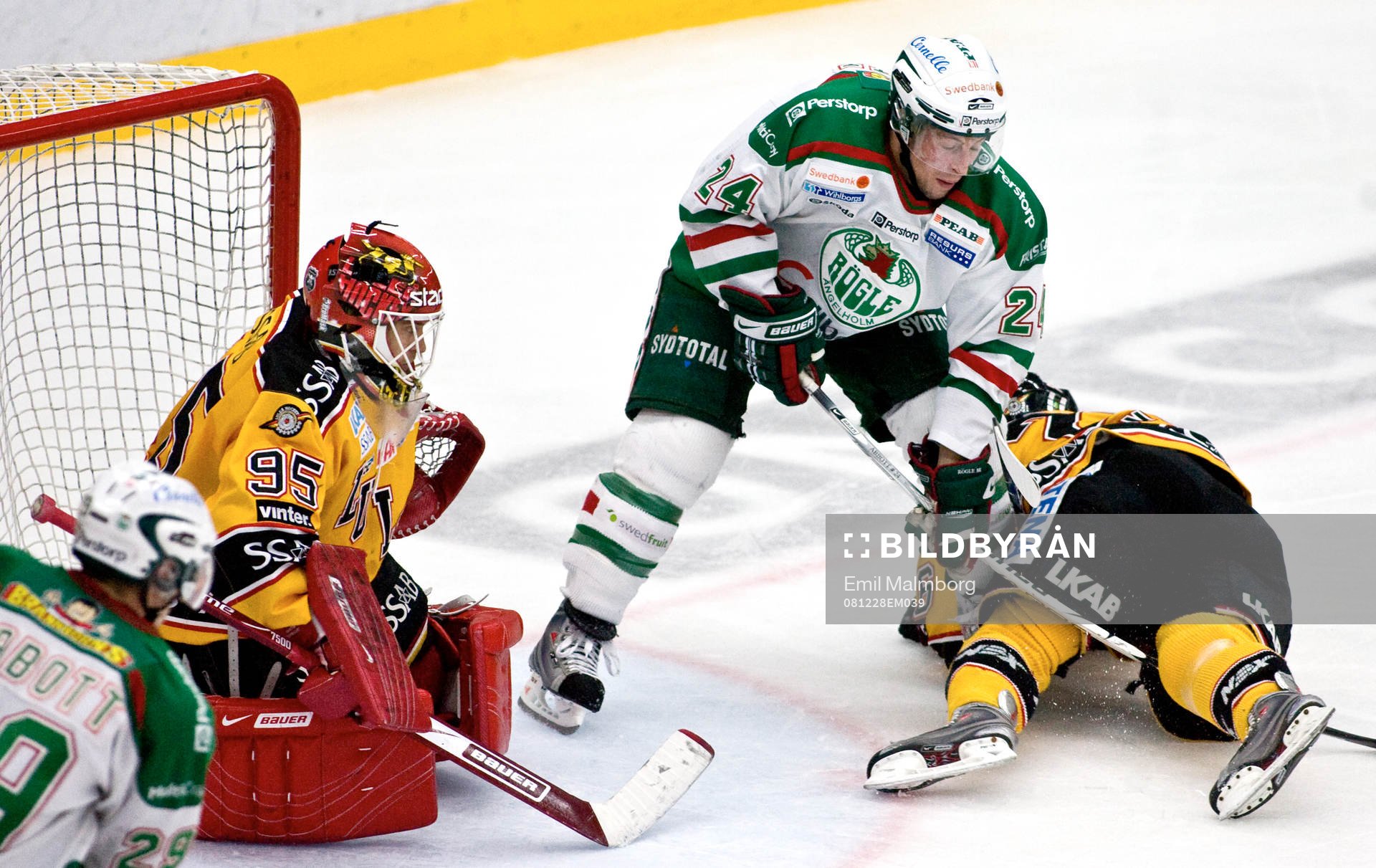 Cam Abbott, Rögle mot Gusten Törnqvist, Luleå