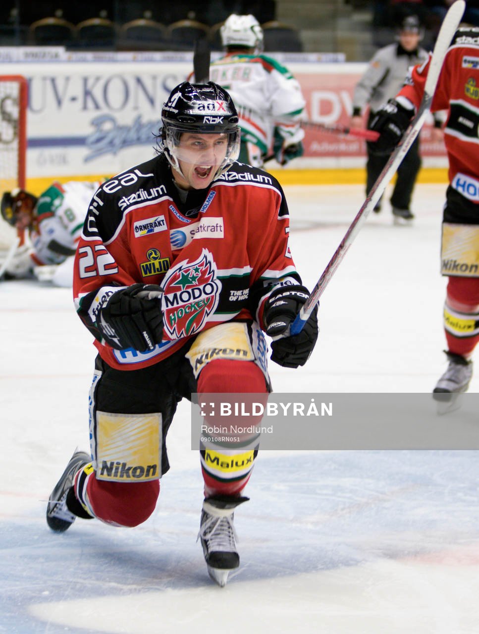 Patrick Yetman, Modo, jubel