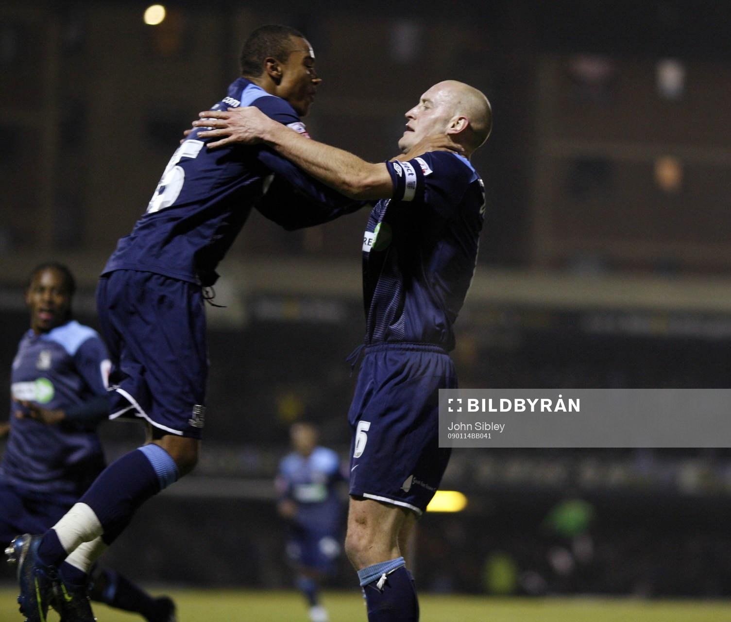 Adam Barrett, Southend, jubel med Osei Sankofa