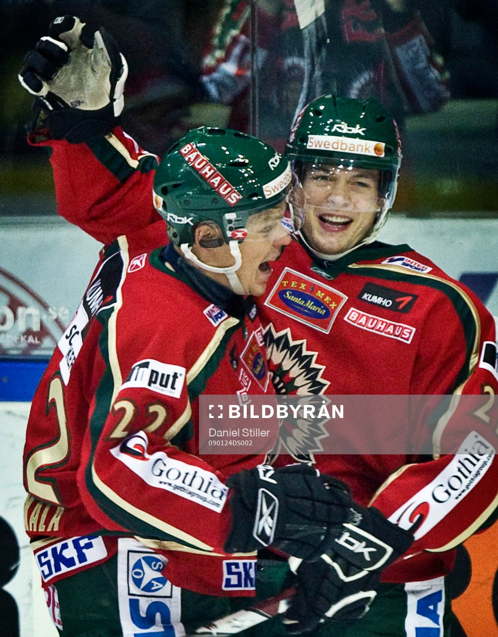 John Pohl, Frölunda, gör 1-0. Jubel