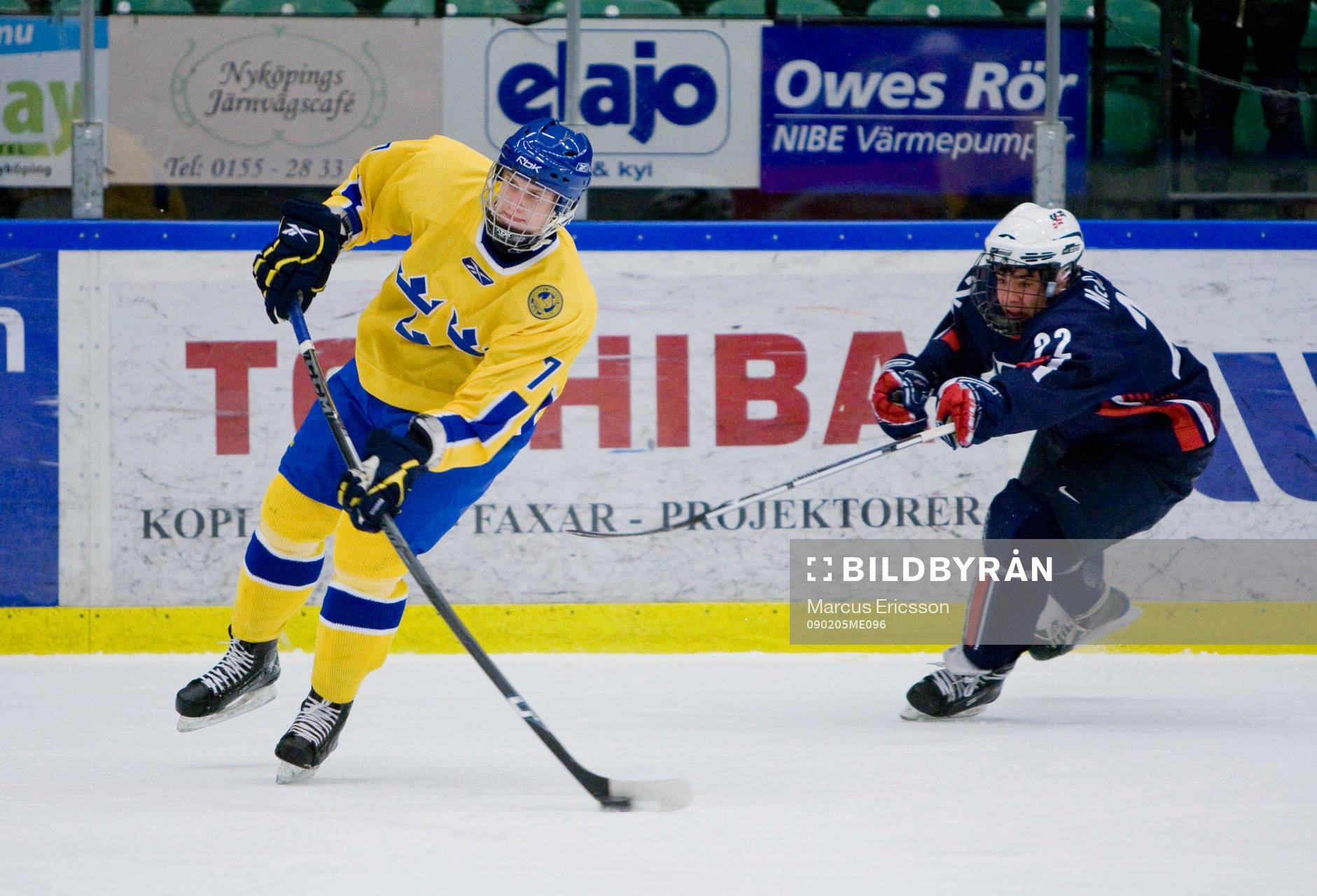 Oliver Ekman-Larsson, Sverige