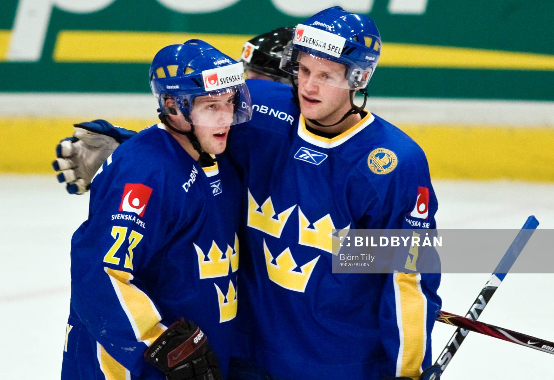 Linus Omark, och Tony Mårtensson, jubel
