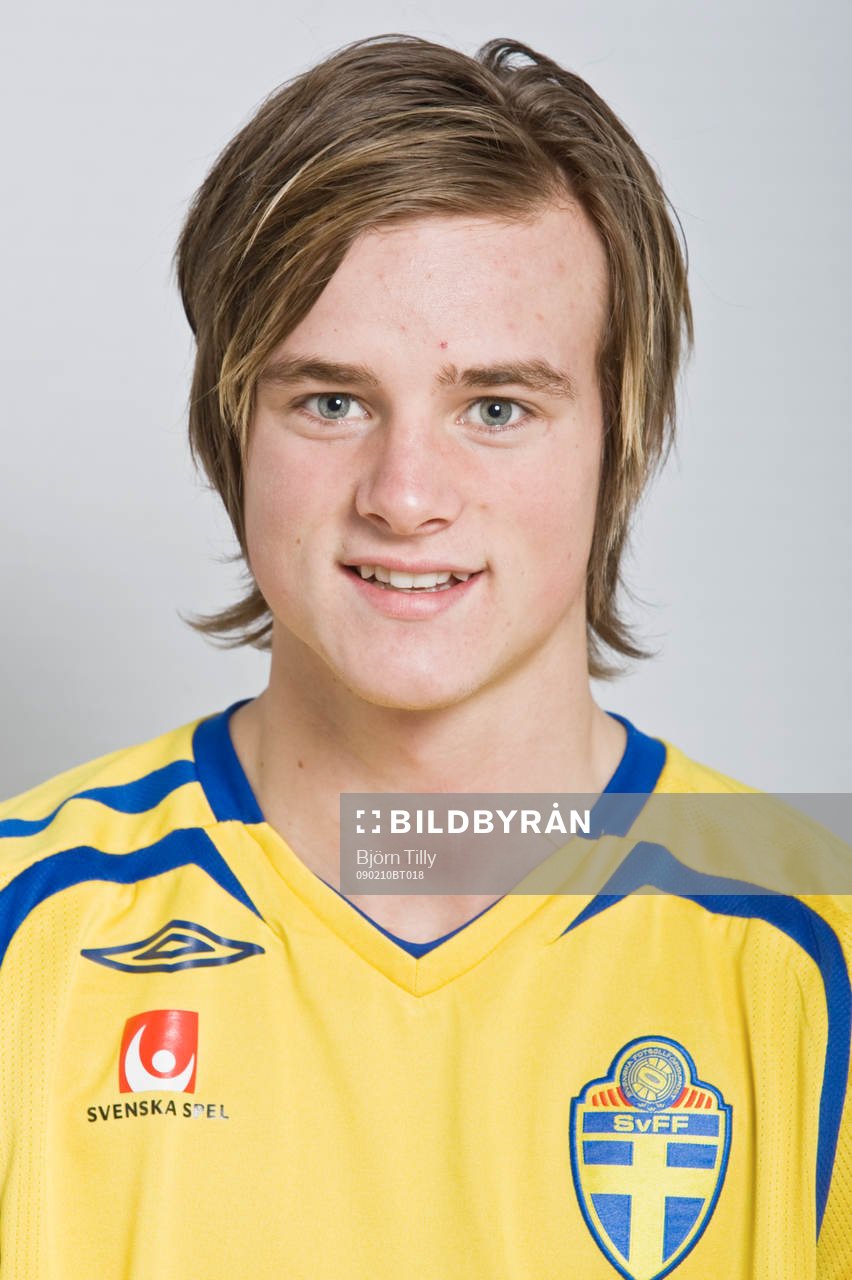 Eric Larsson, Sverige