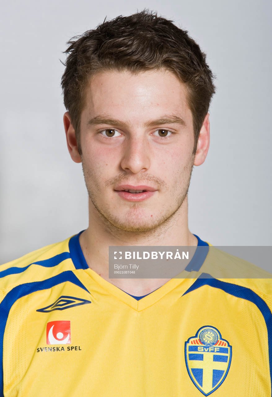 Naosil Hanna, Sverige