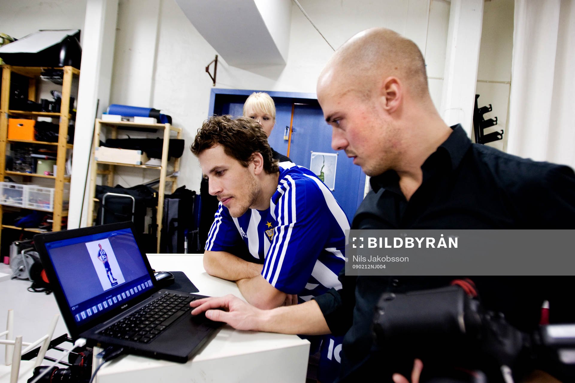 IFK Göteborgs spelare fotas i studio för Adidas. Fotograf
