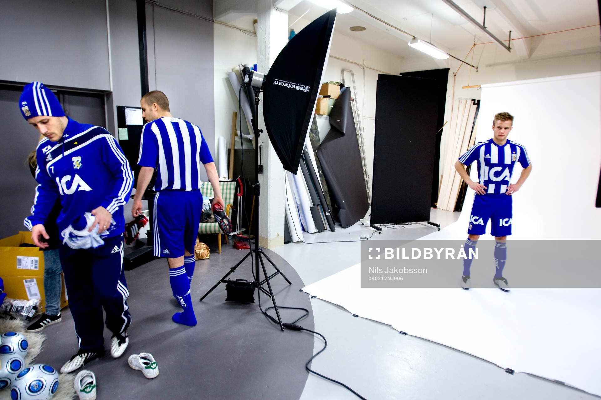 IFK Göteborgs spelare fotas i studio för Adidas