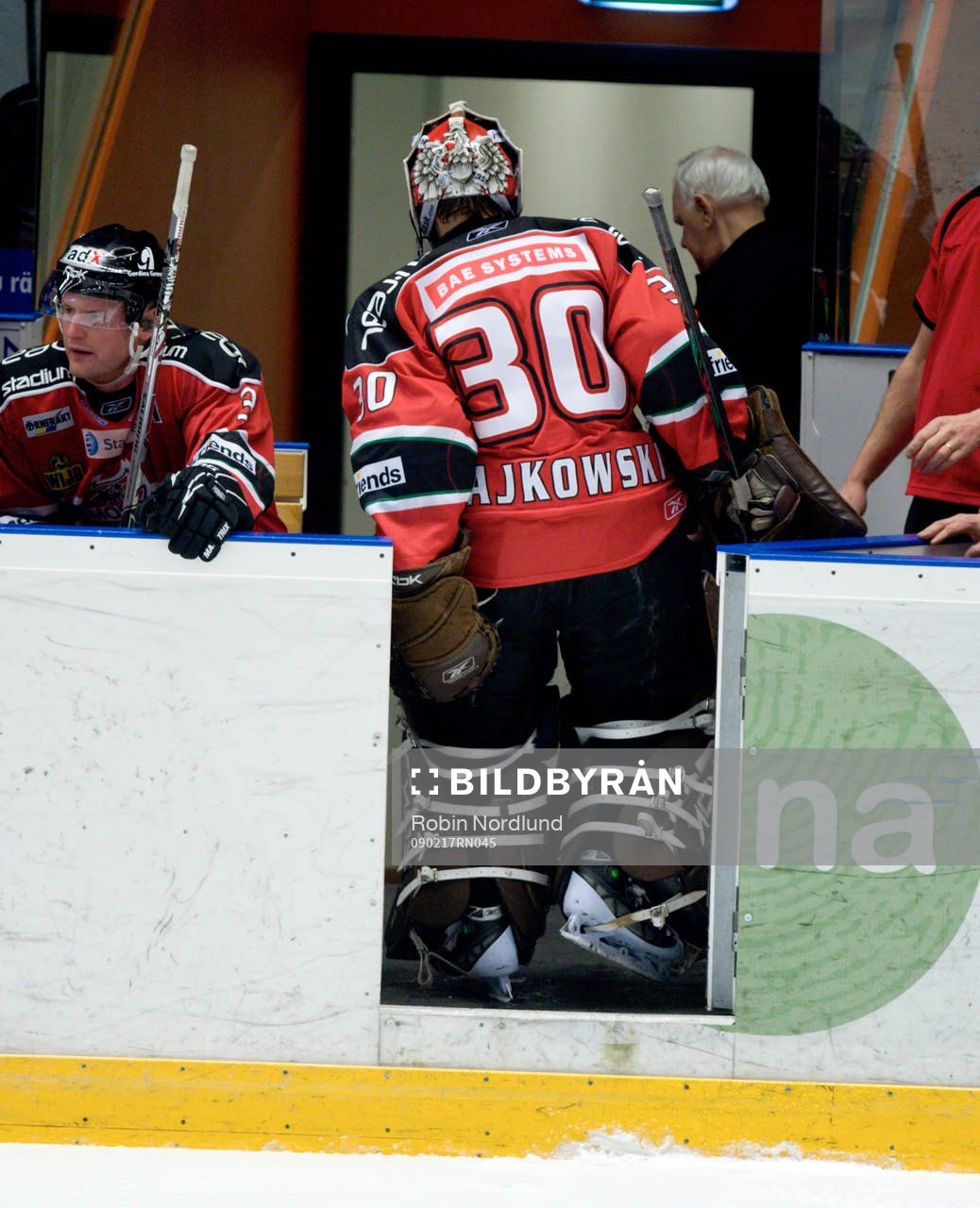 Michal Zajkowski, Målvakt, blir utbytt