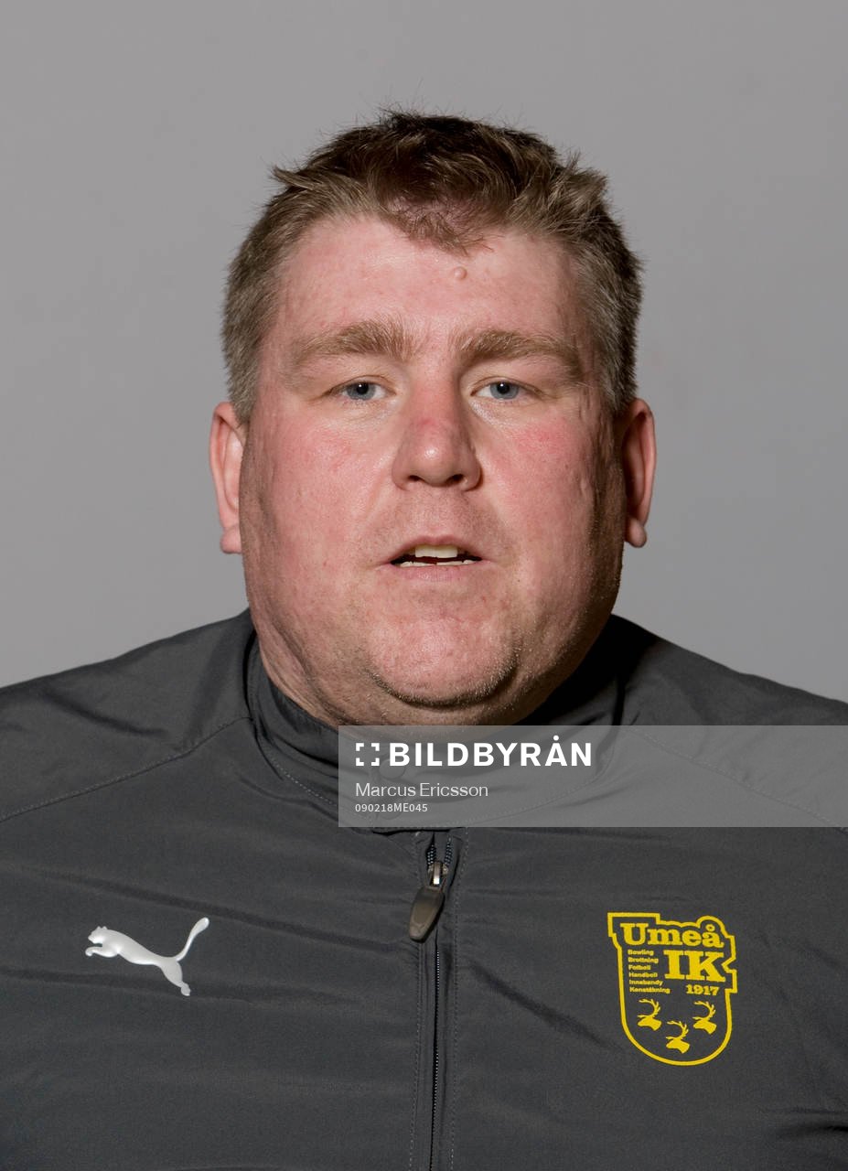 Patrik Bäcklund, materialförvaltare