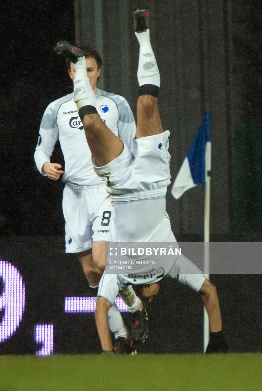 1-1 Ailton Almeida (f.d. Örgryte) som gör en dubbel volt