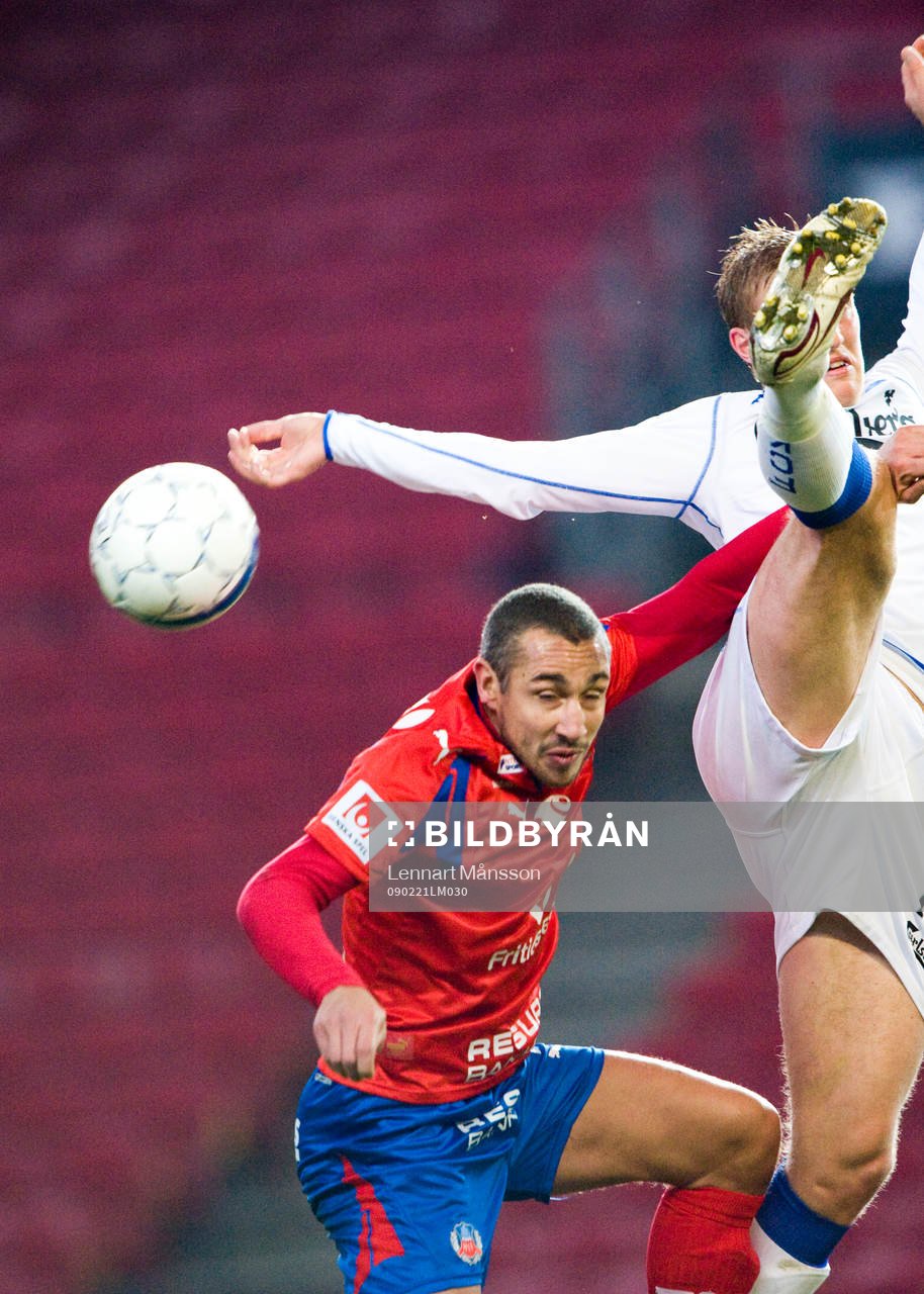 Henrik Larsson nickduell med Peter Larsson