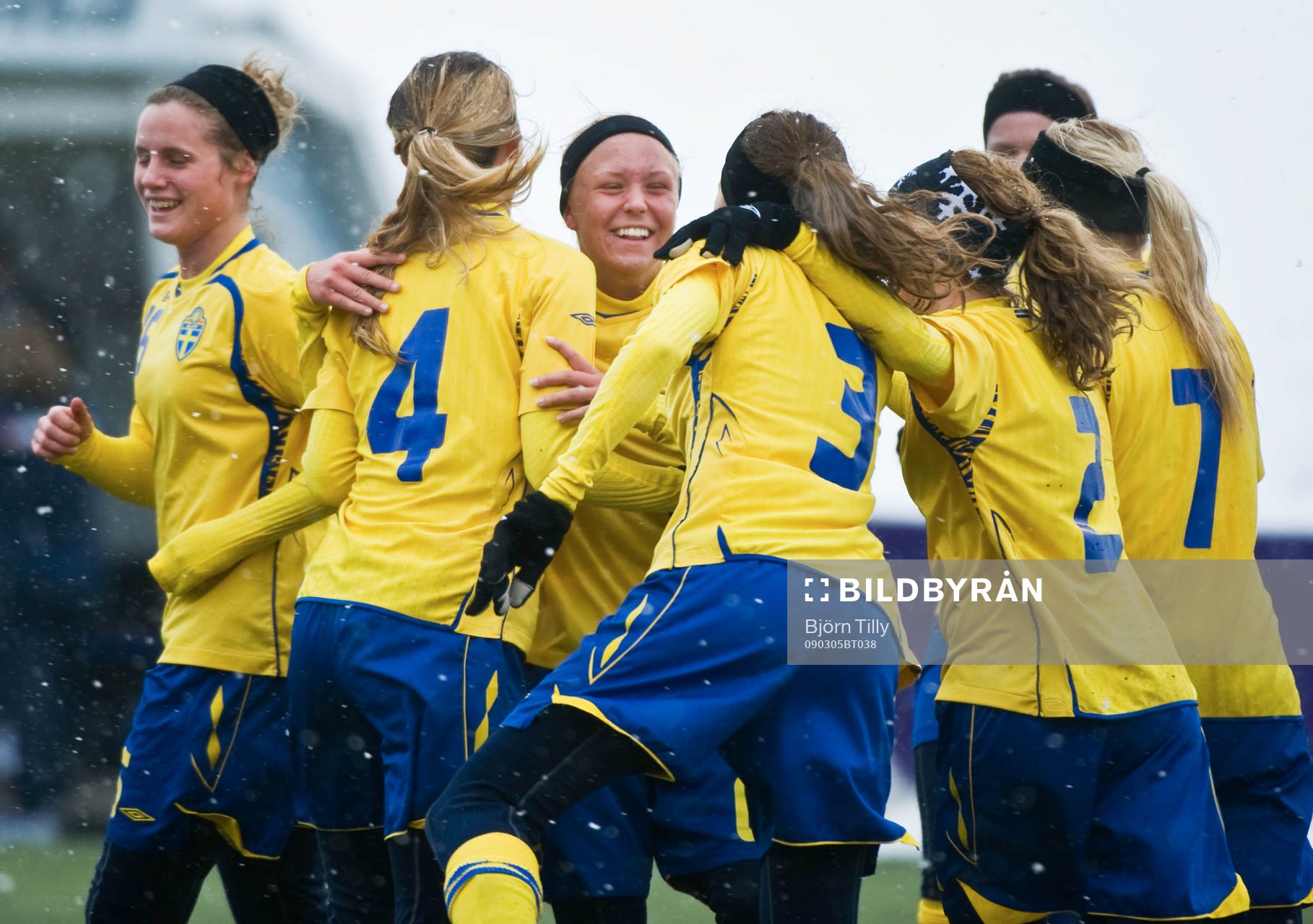 Fotboll, F17/92, flickor, Träningslandskamp, Sverige -