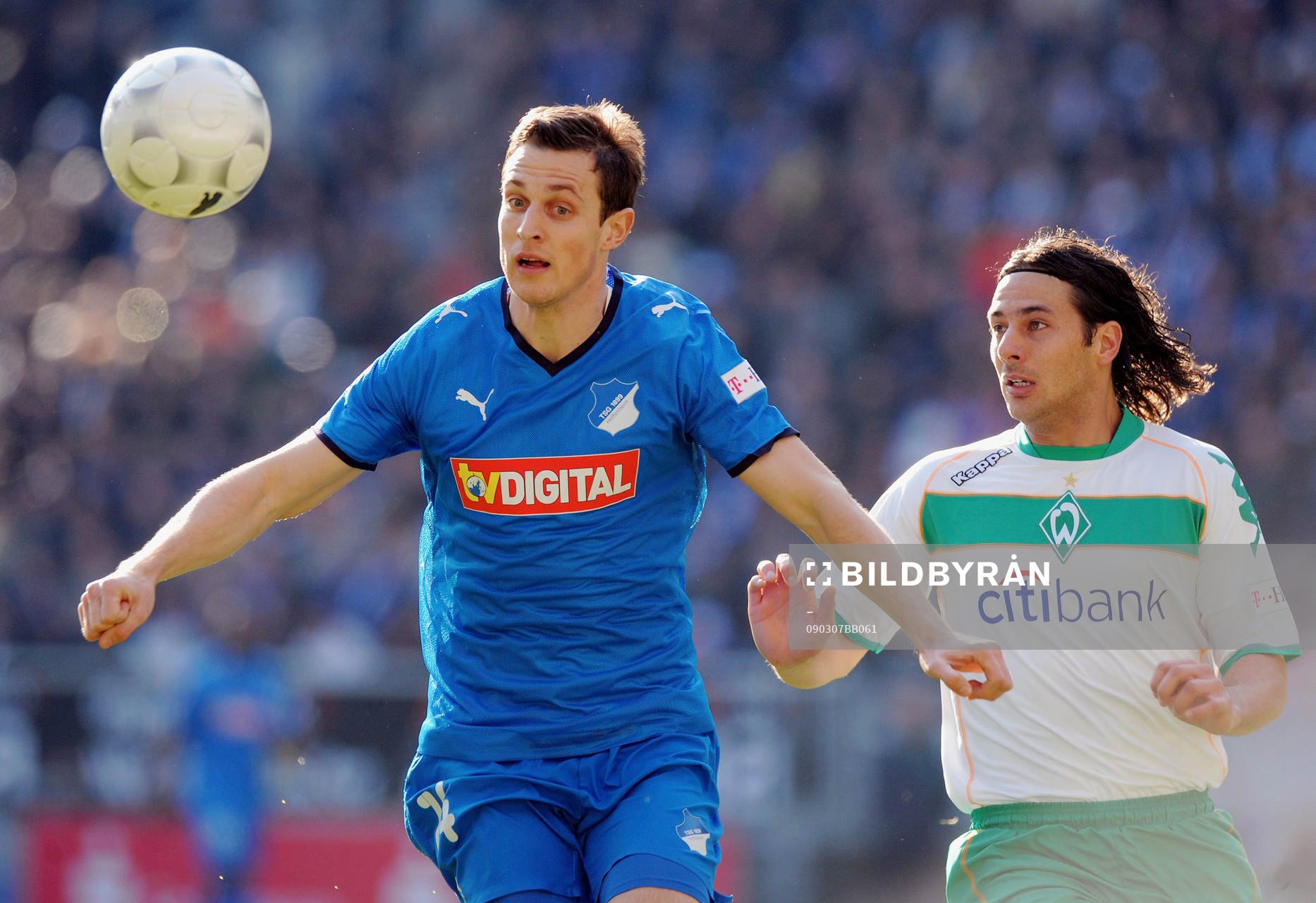  Christoph Janker och Claudio Pizarro.