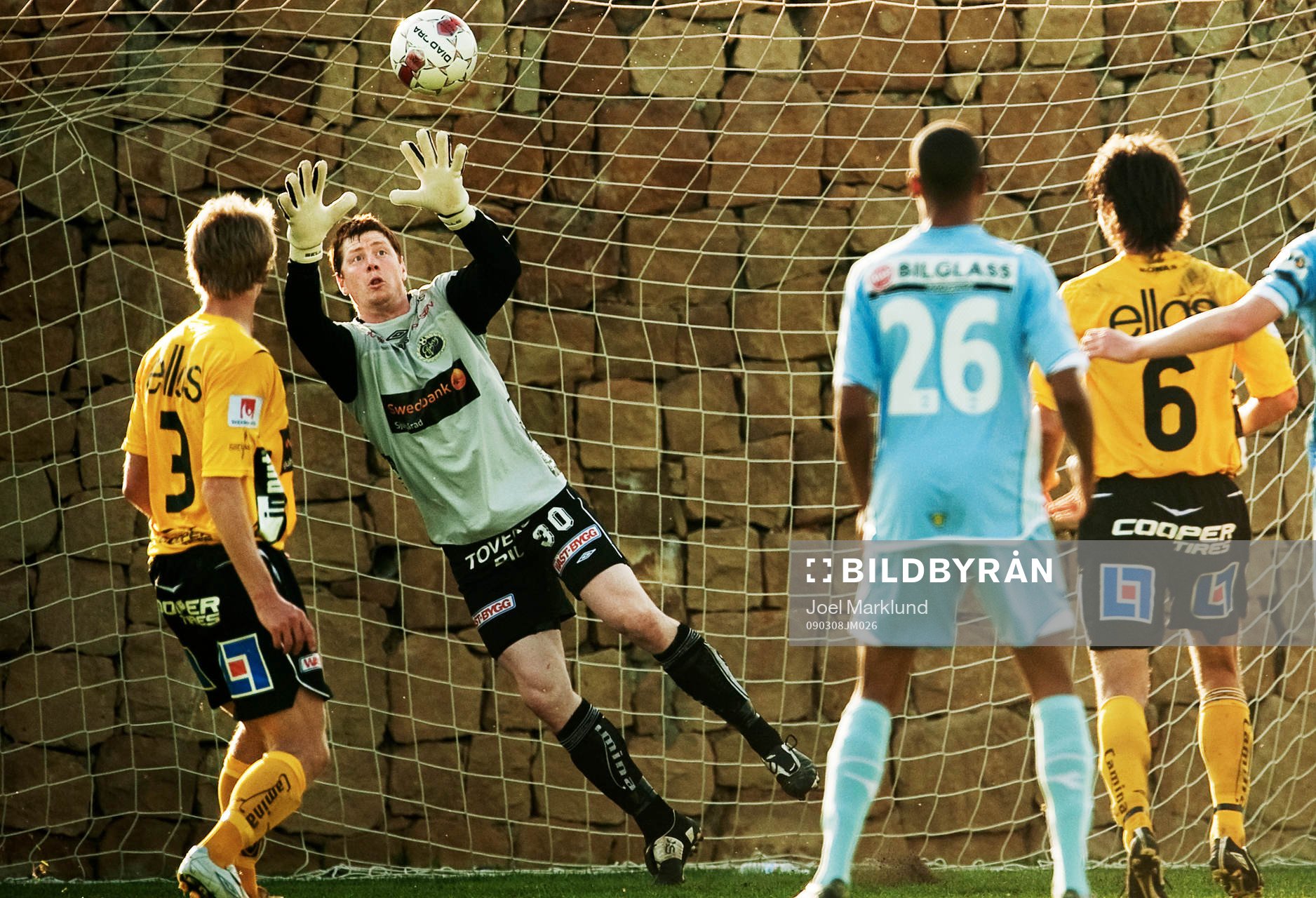 Joakim Wulff, målvakt, Elfsborg, räddar ett skott i andra