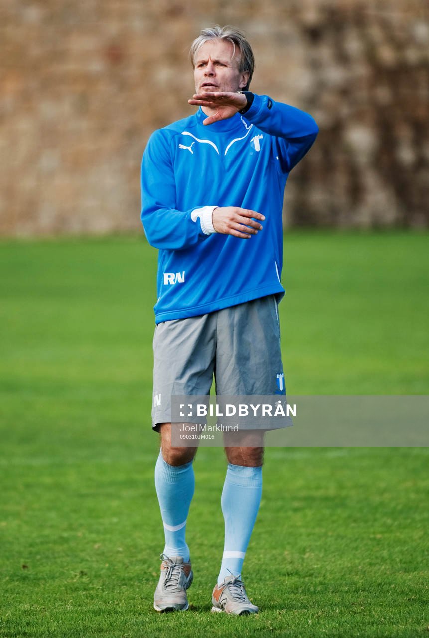 Roland Nilsson, tränare
