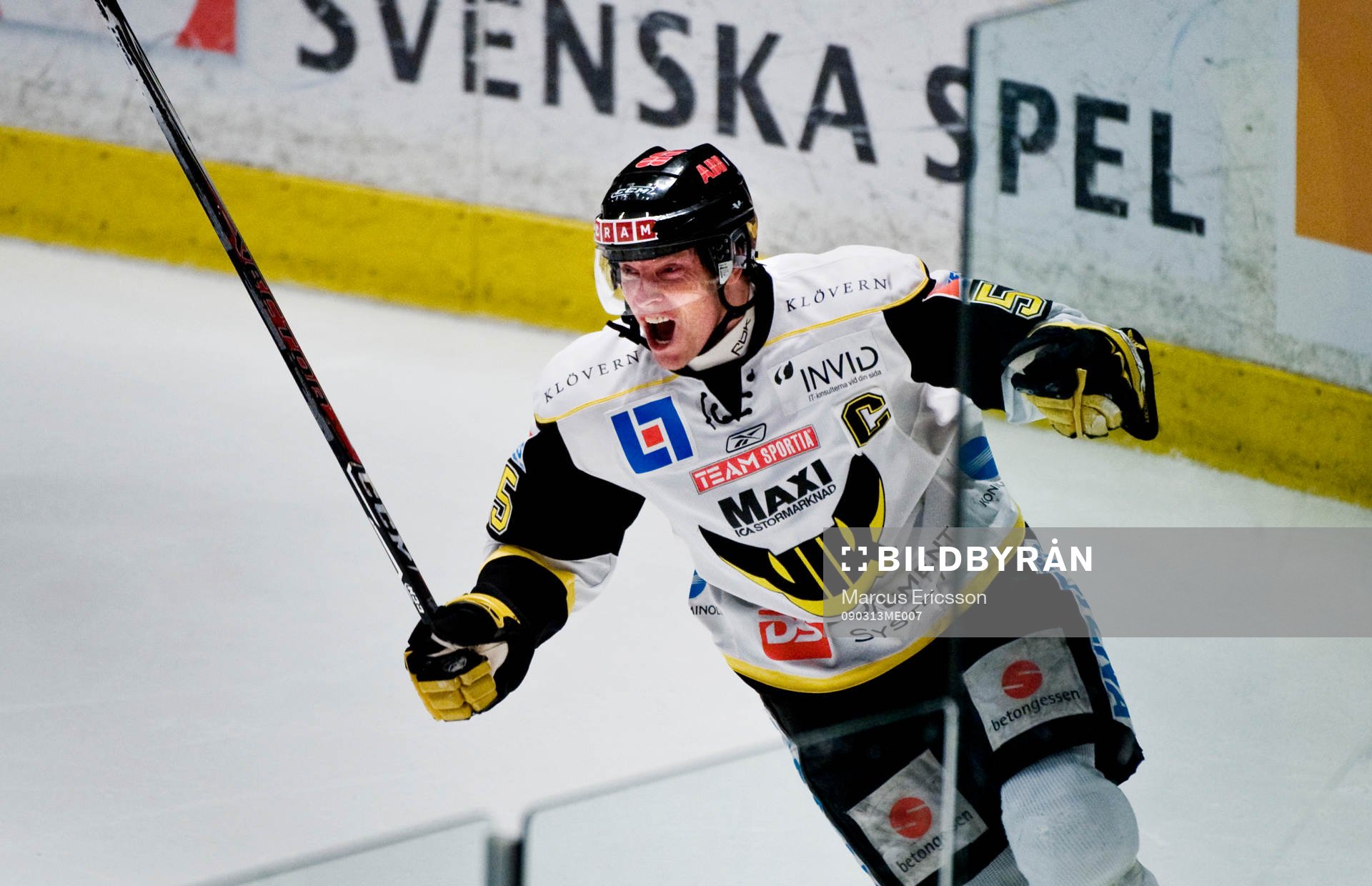 Patrik Juhlin,  jubel