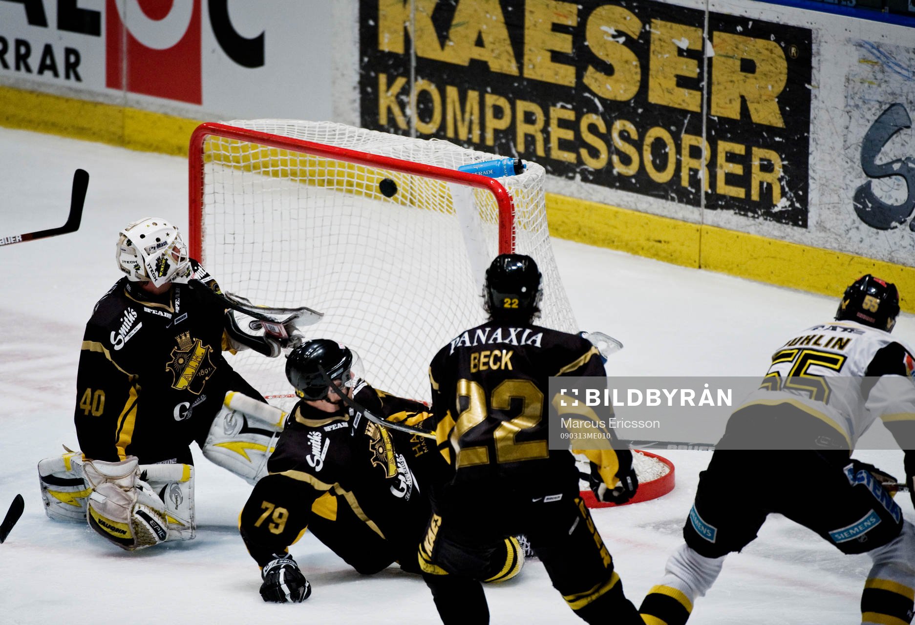 Patrik Juhlin, Västerås flippar in pucken bakom ett
