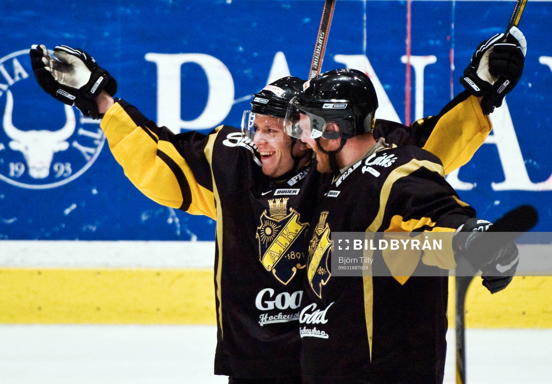 Jonas Liwing och Dick Tärnström, AIK, jubel