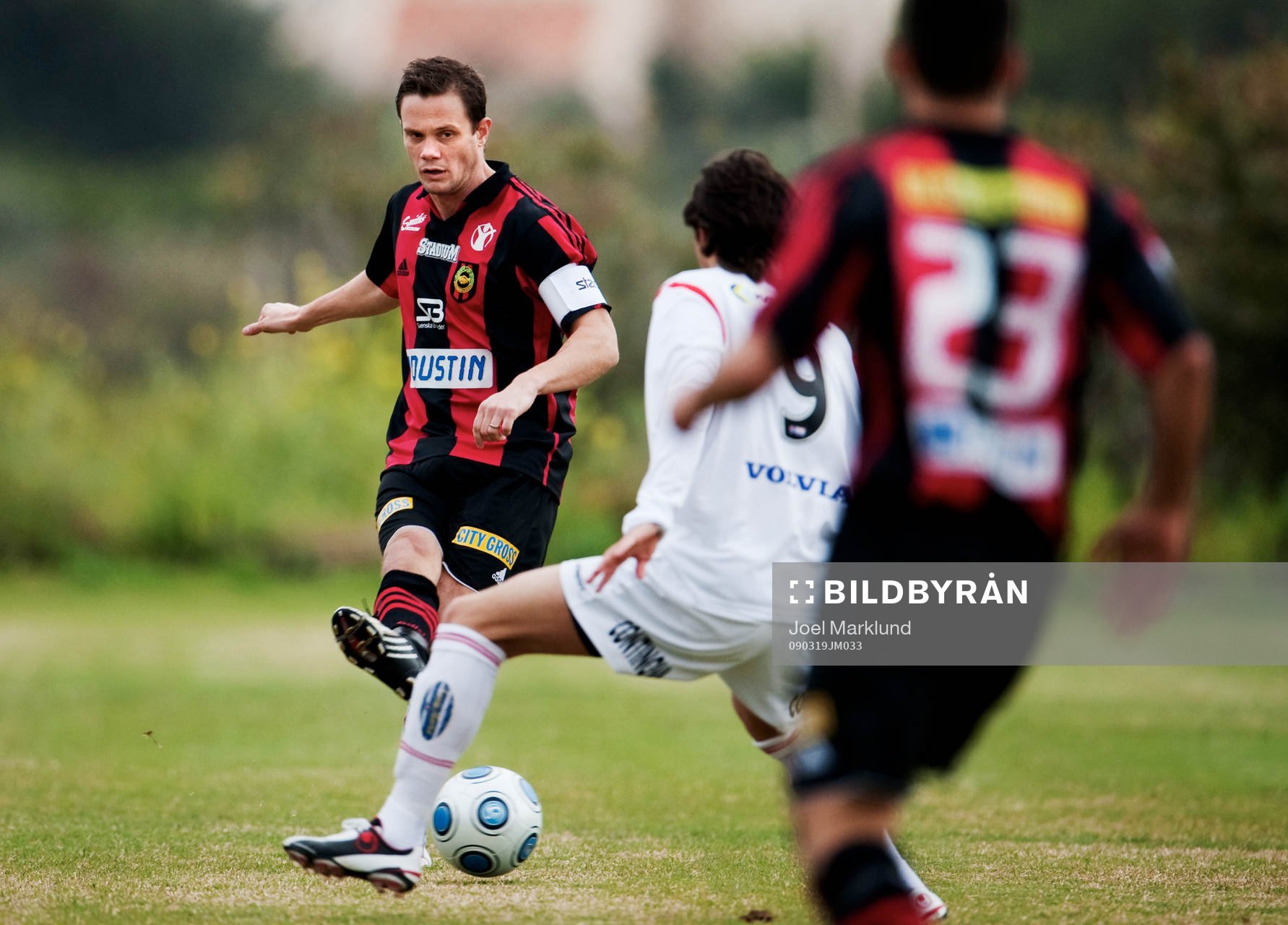 Jon Persson, Brommapojkarna, passar bollen