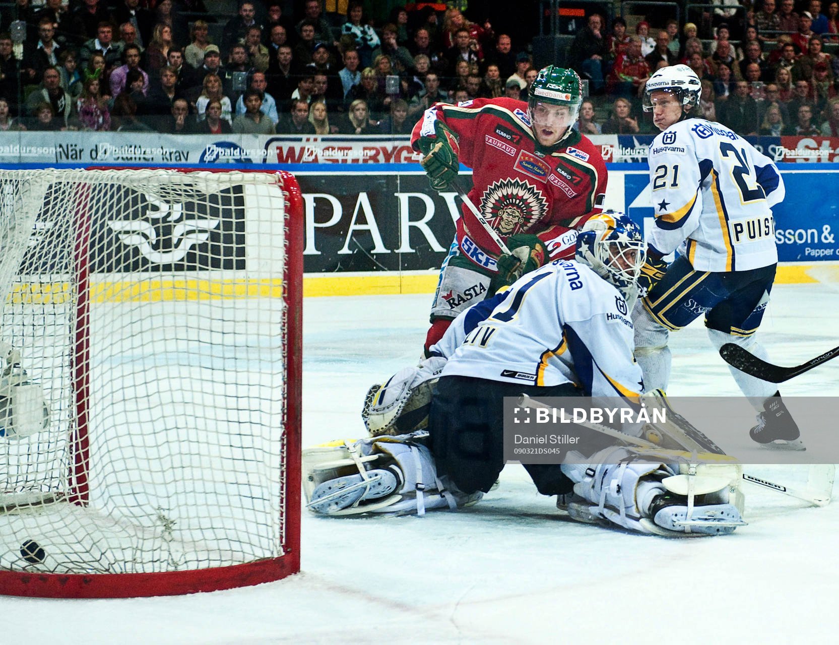 1-0 till Frölunda bakom Stefan Liv, målvakt, HV71. Joakim