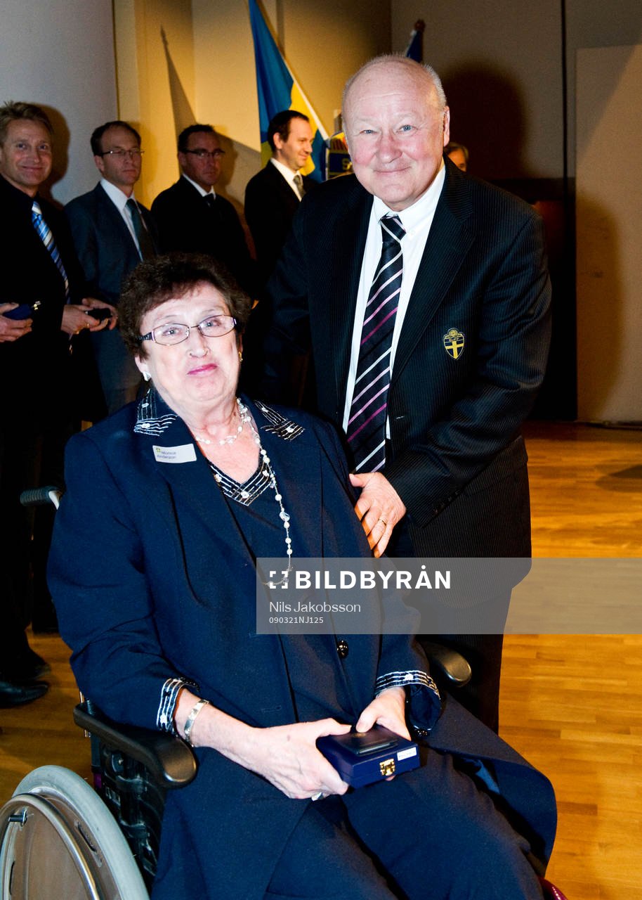  Förtjänsttecken i guld, Monica Anderzon, Boxholms IF, Lars-Åke Lagrell.
