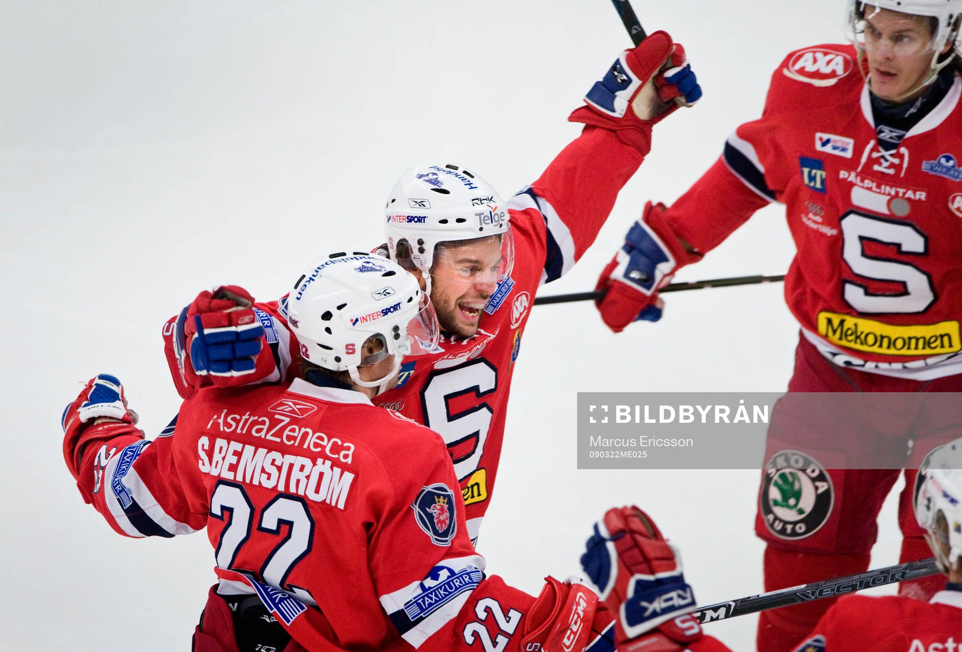 Dragan Umecevic jubel med Stefan Bemström, Södertälje