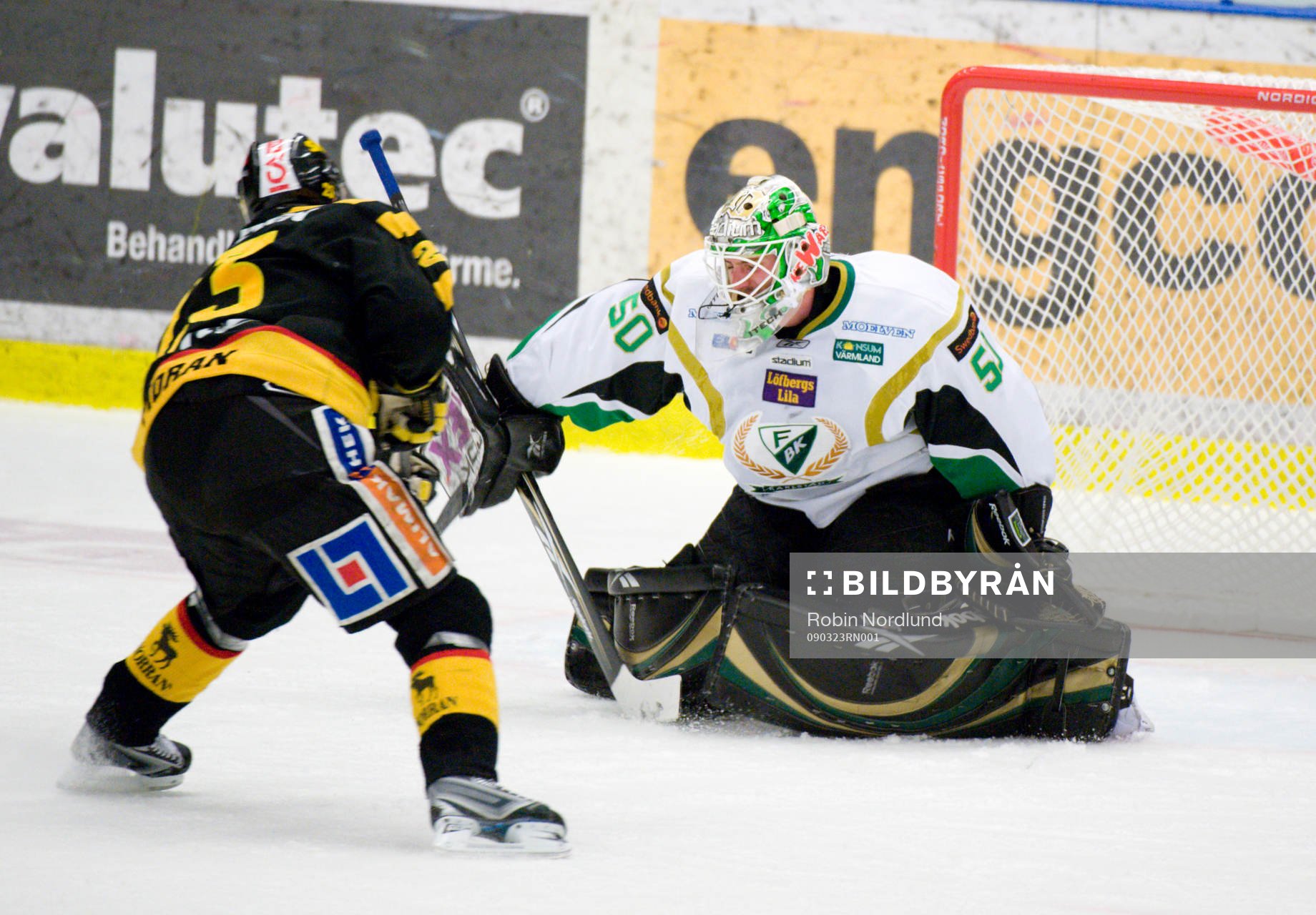 Brad Moran, Skellefteå kommer fri mot Jonas Gustavsson,